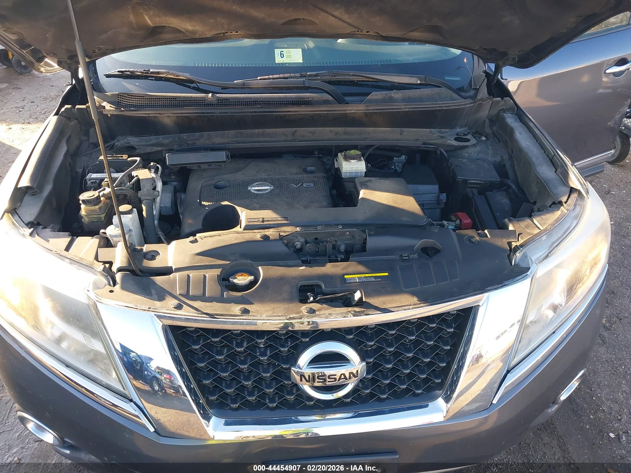 NISSAN PATHFINDER image 10