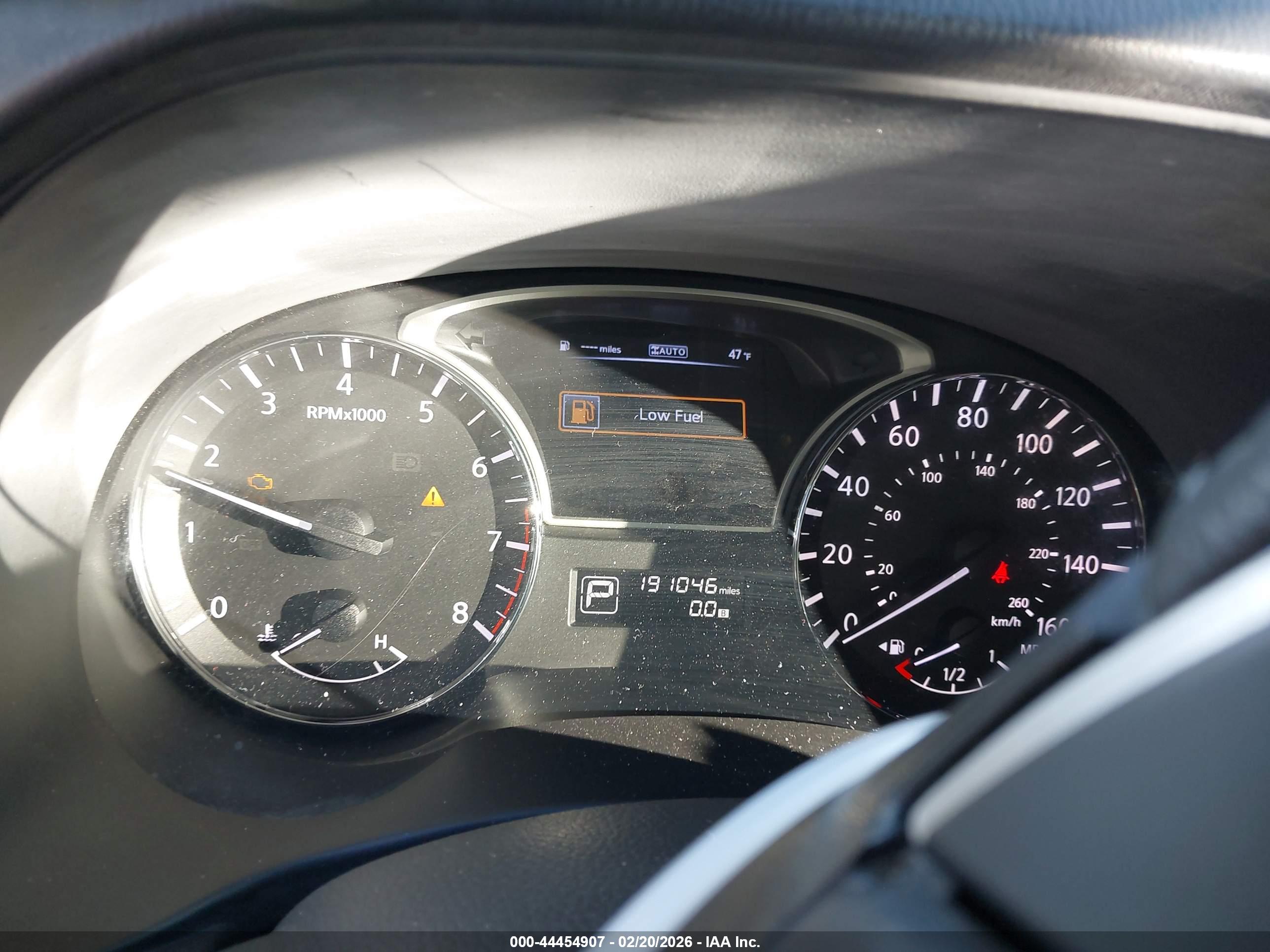 NISSAN PATHFINDER image 7