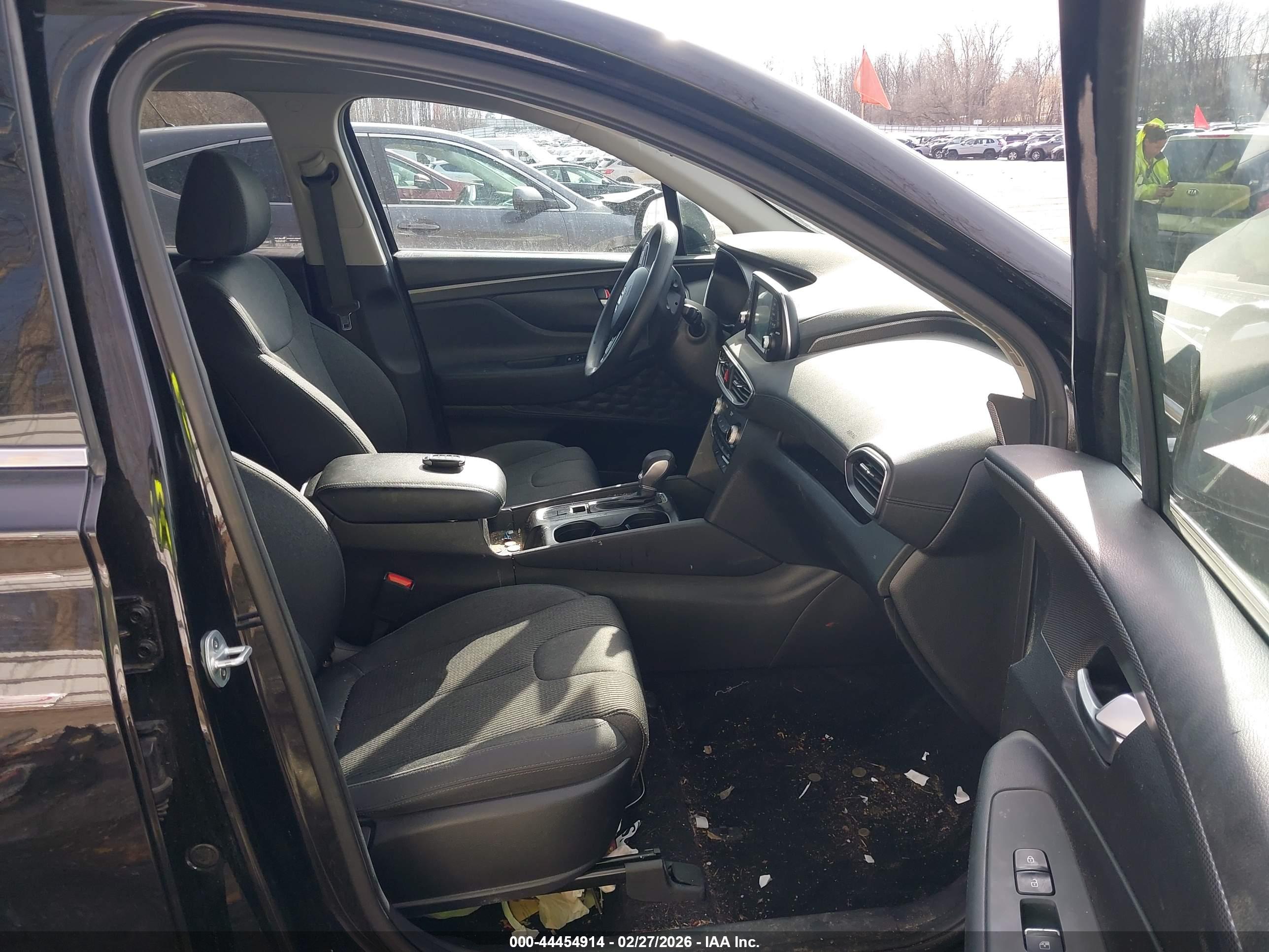 HYUNDAI SANTA image 5