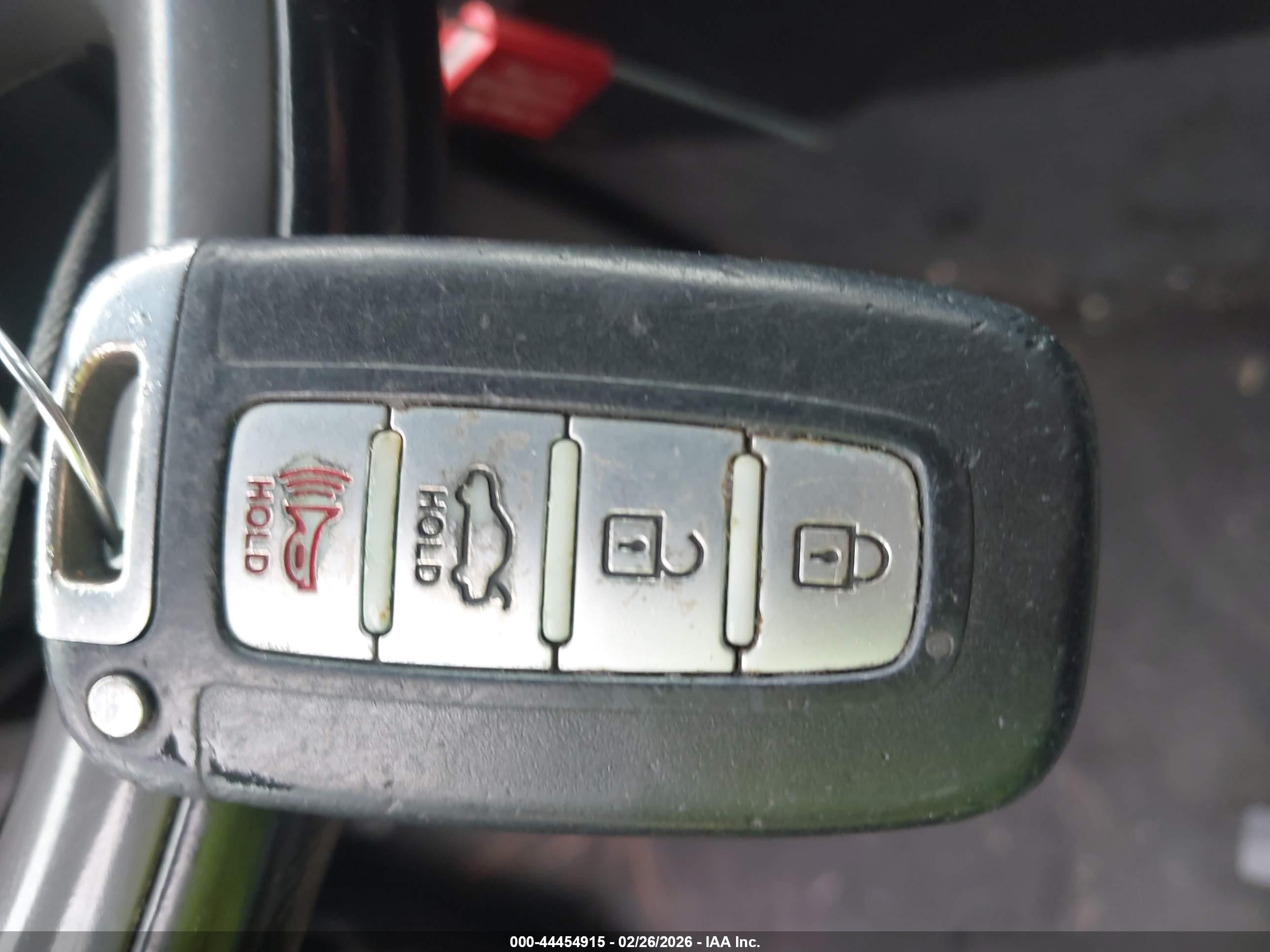 HYUNDAI SONATA image 11