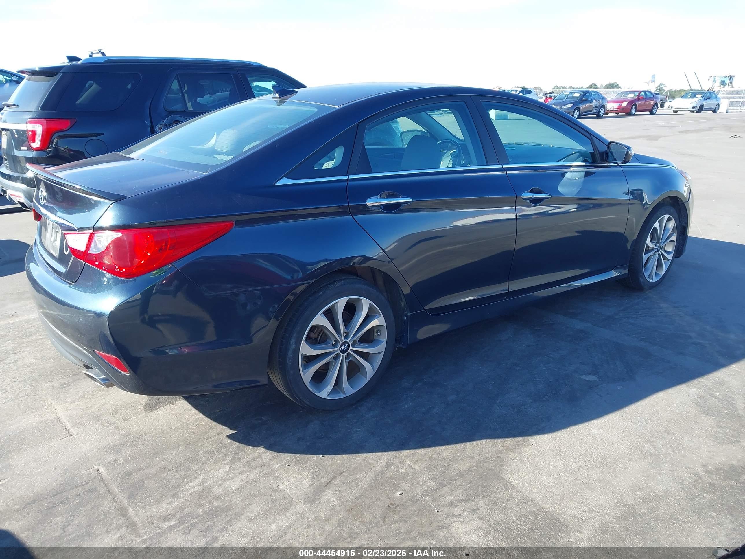 HYUNDAI SONATA image 4