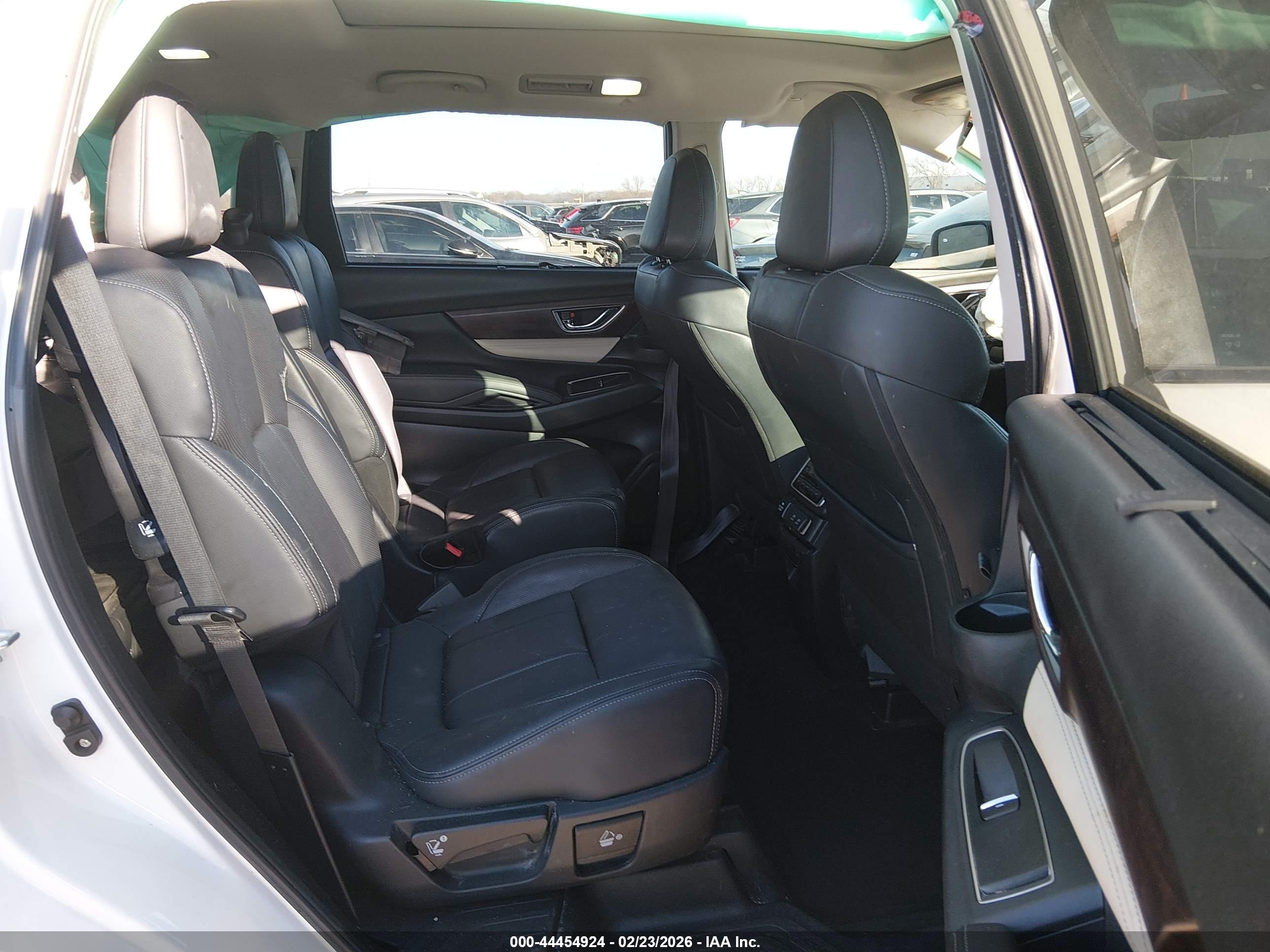 SUBARU ASCENT image 8