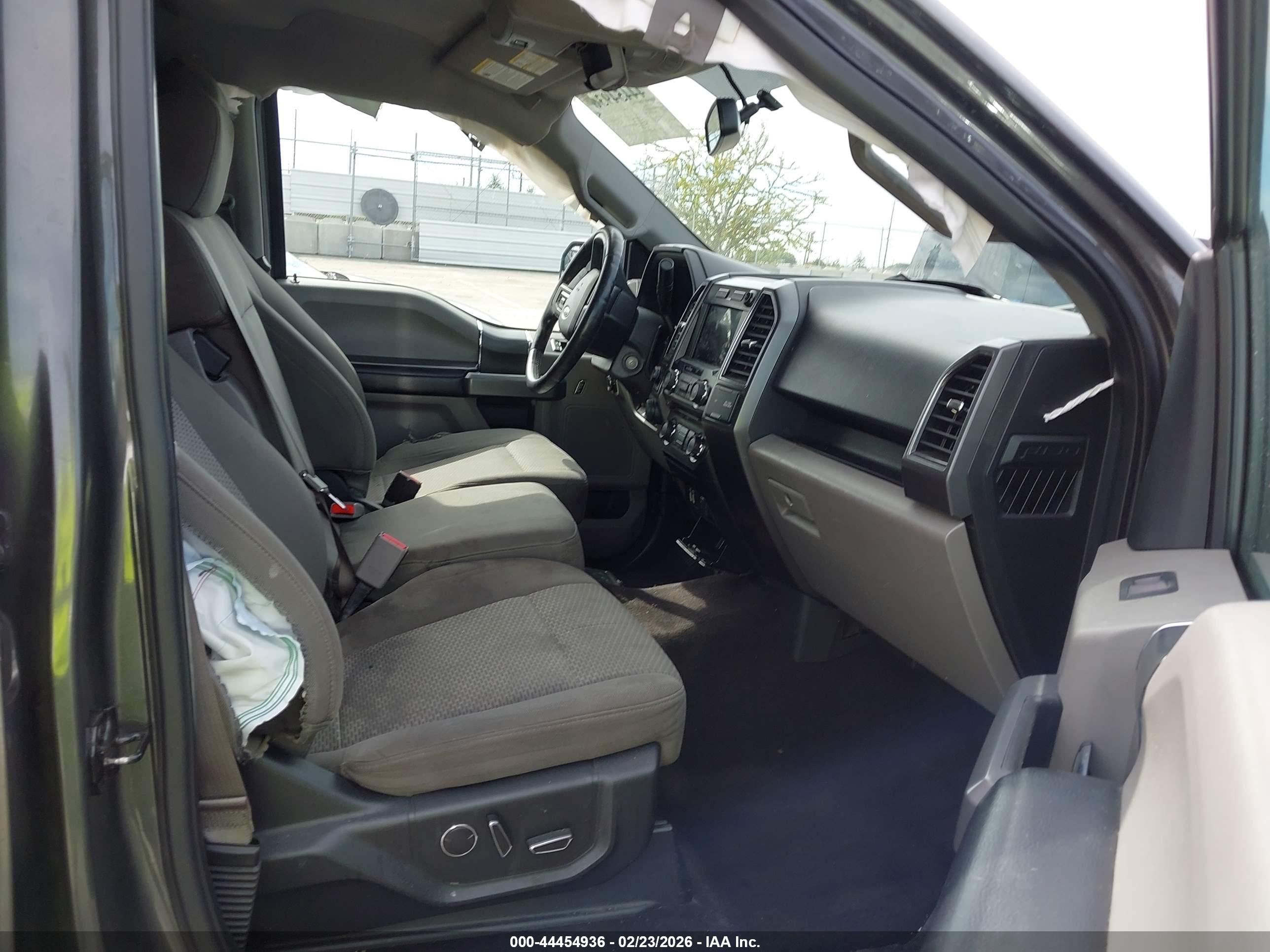 FORD F-150 image 5