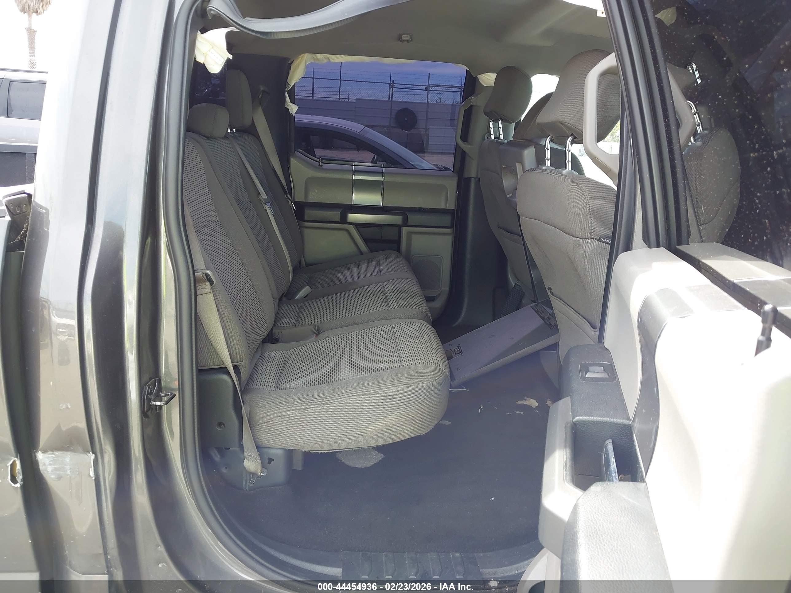 FORD F-150 image 8