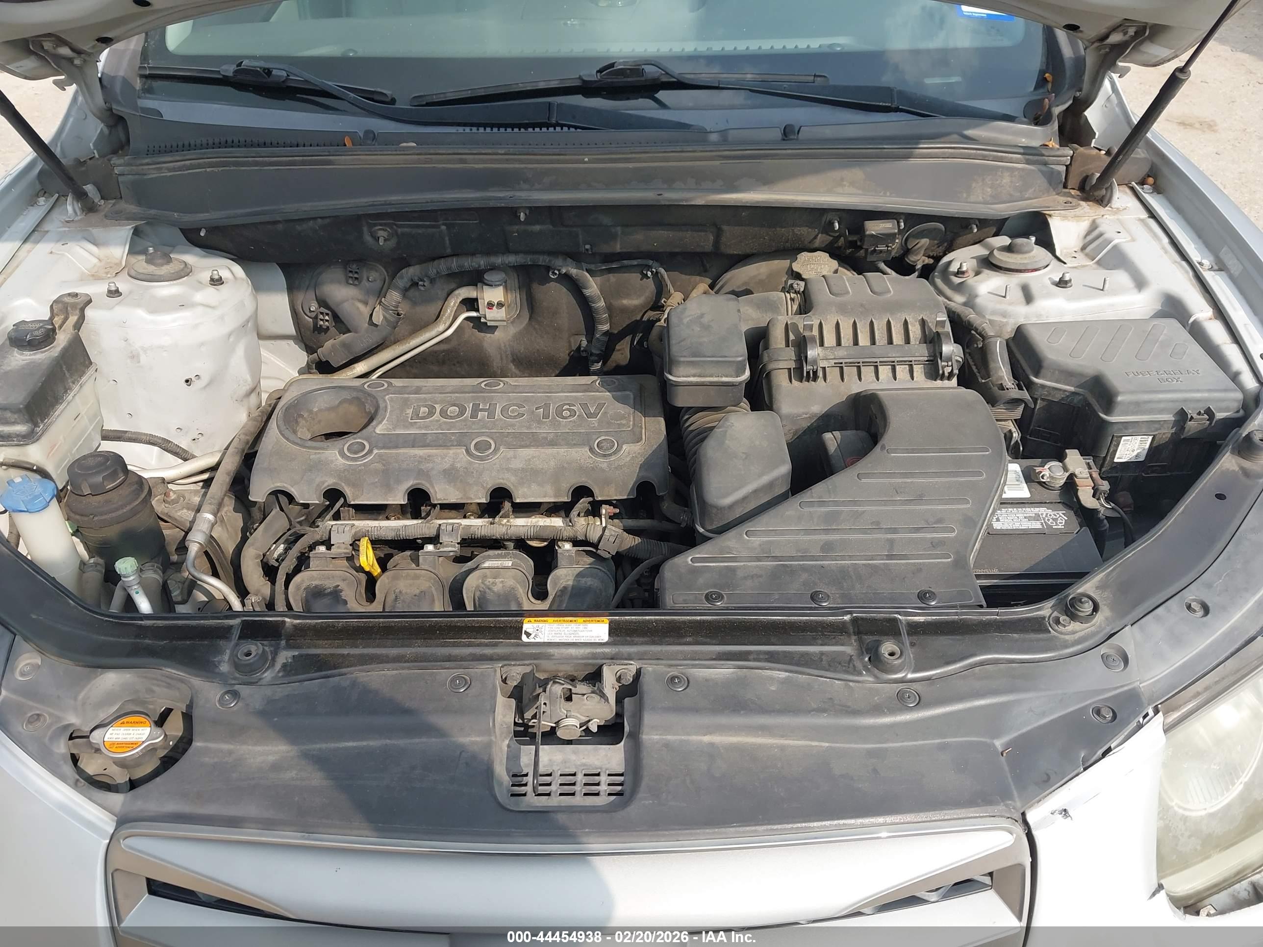 HYUNDAI SANTA image 10