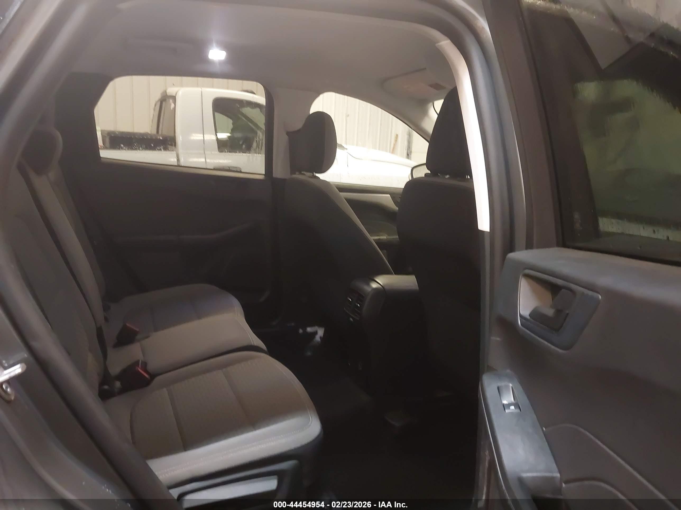 FORD ESCAPE image 8