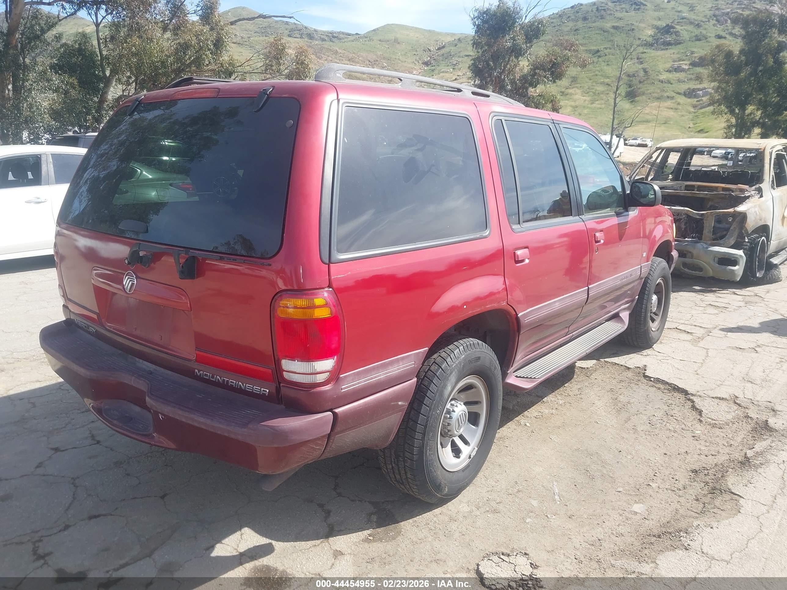 MERCURY MOUNTAINEER image 4