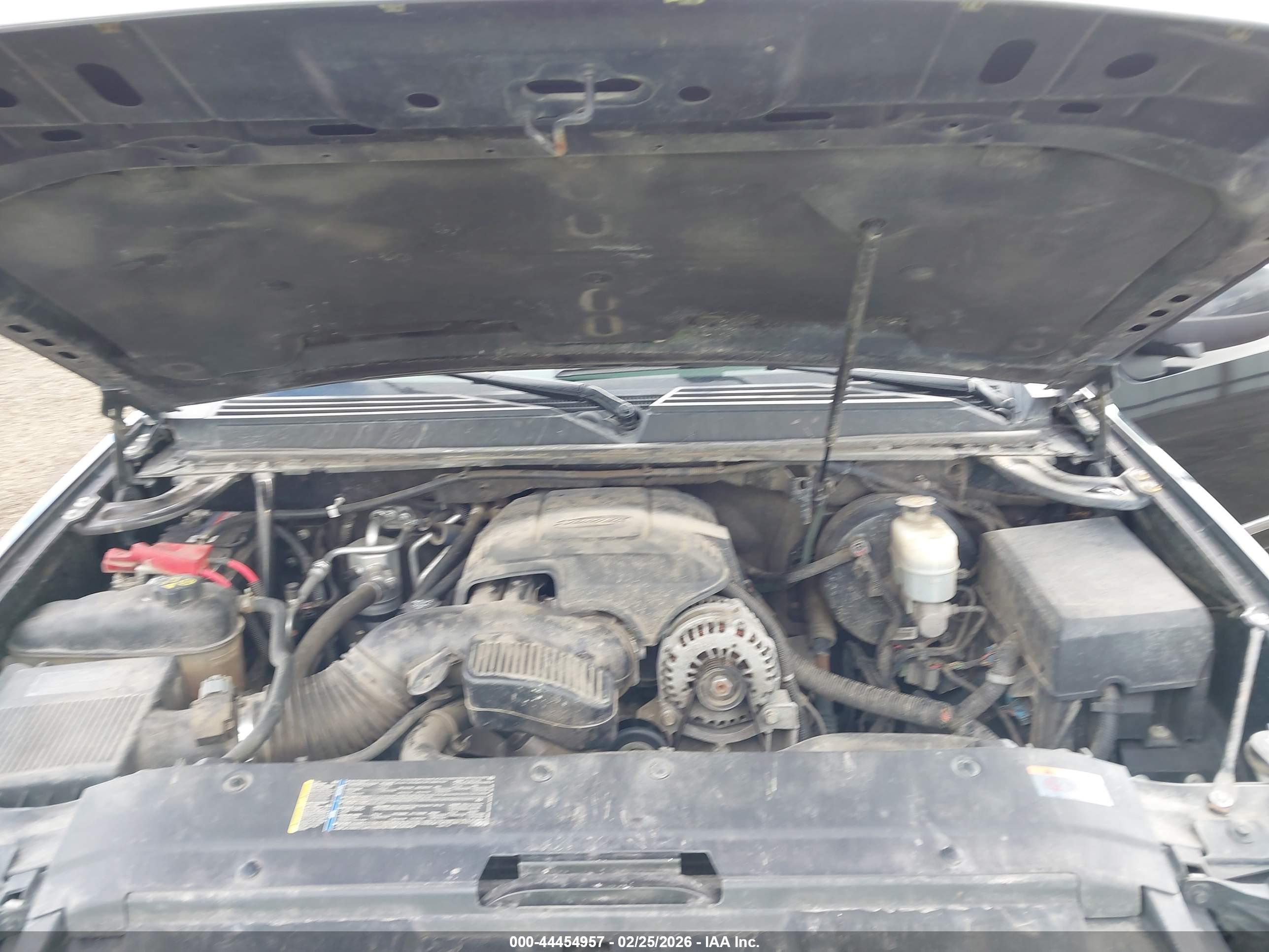GMC YUKON image 10