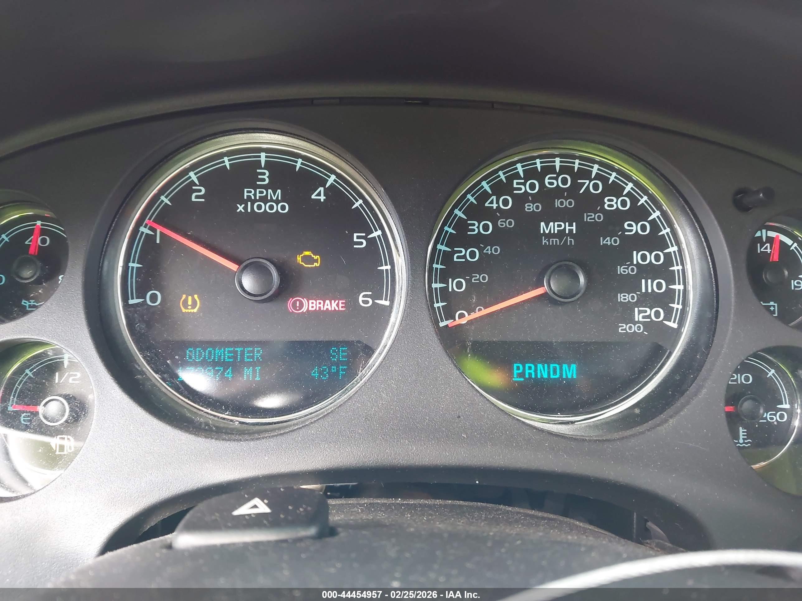 GMC YUKON image 7