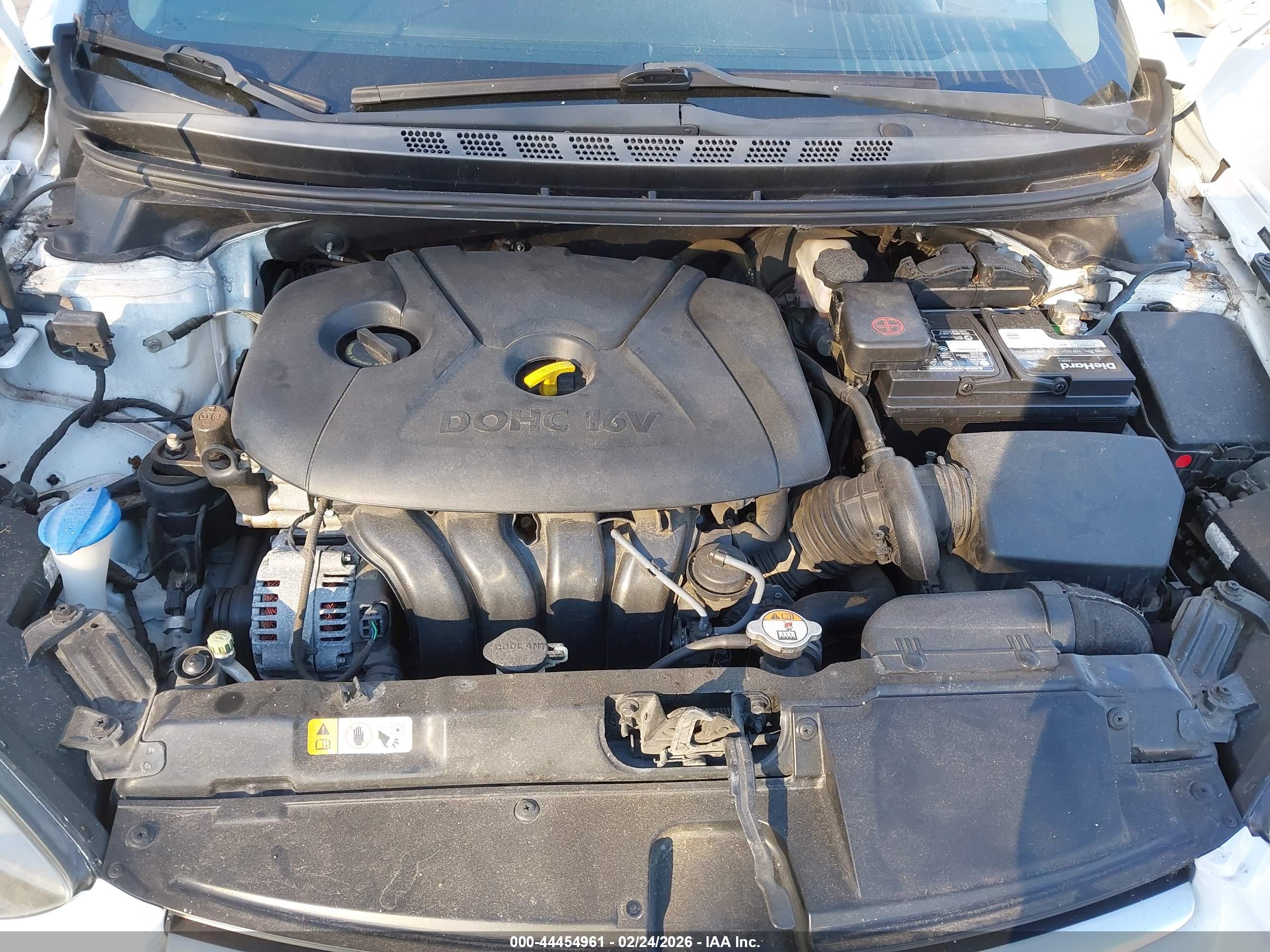 HYUNDAI ELANTRA image 10