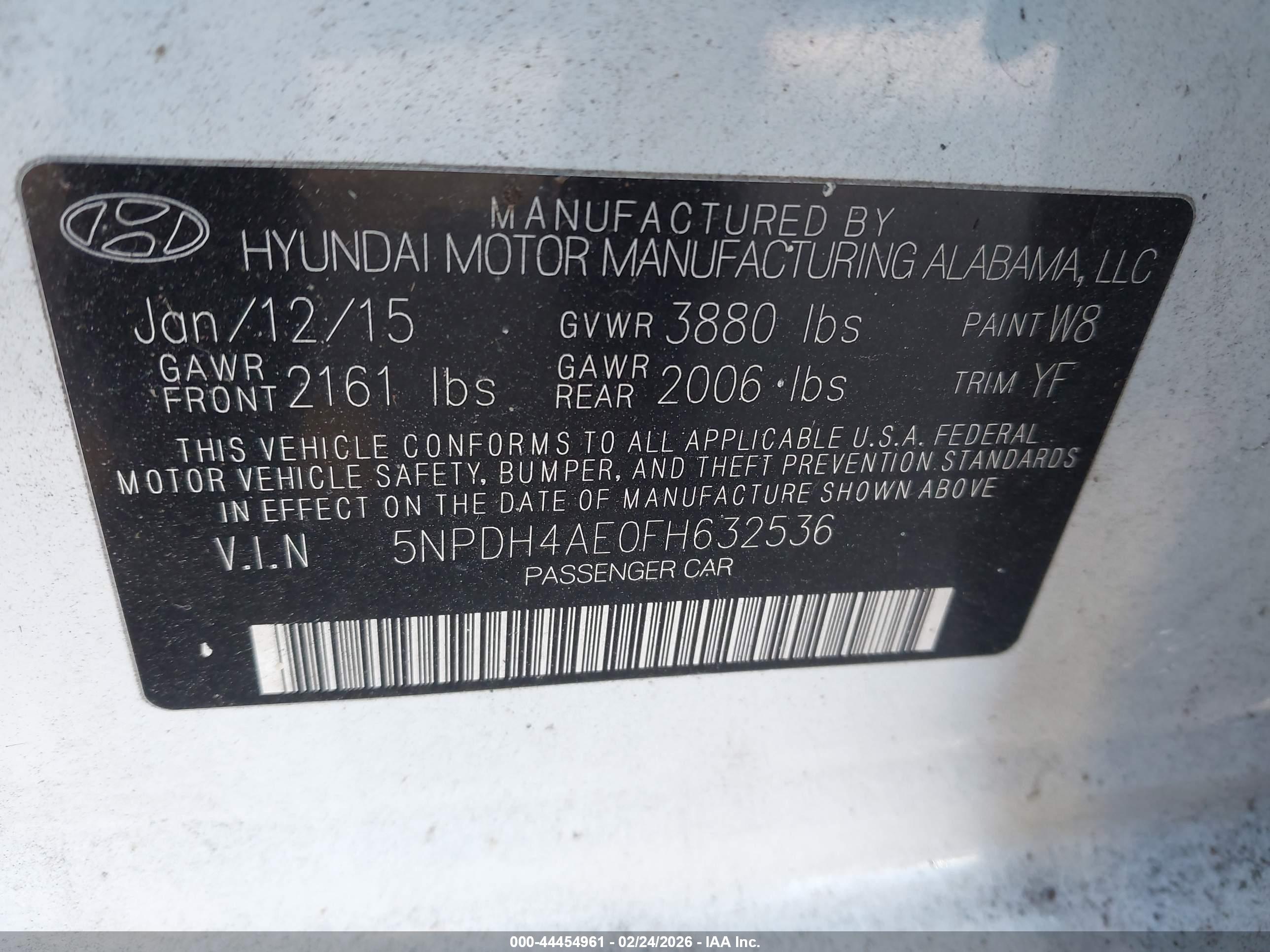 HYUNDAI ELANTRA image 9