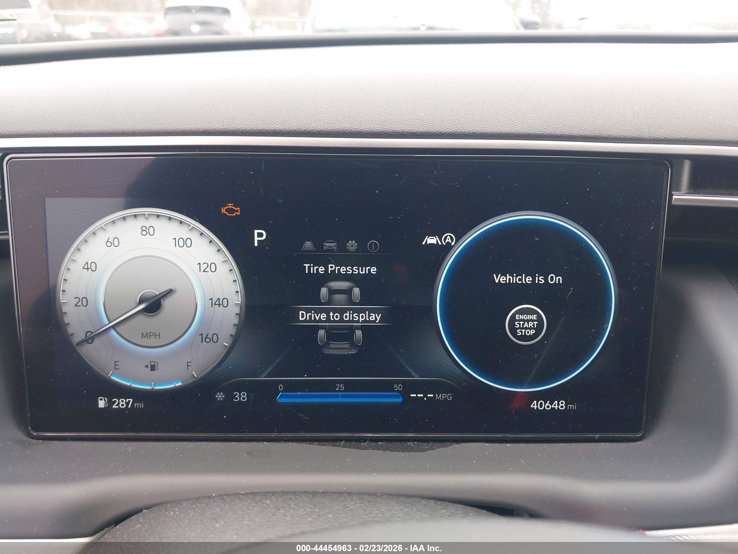 HYUNDAI TUCSON image 7