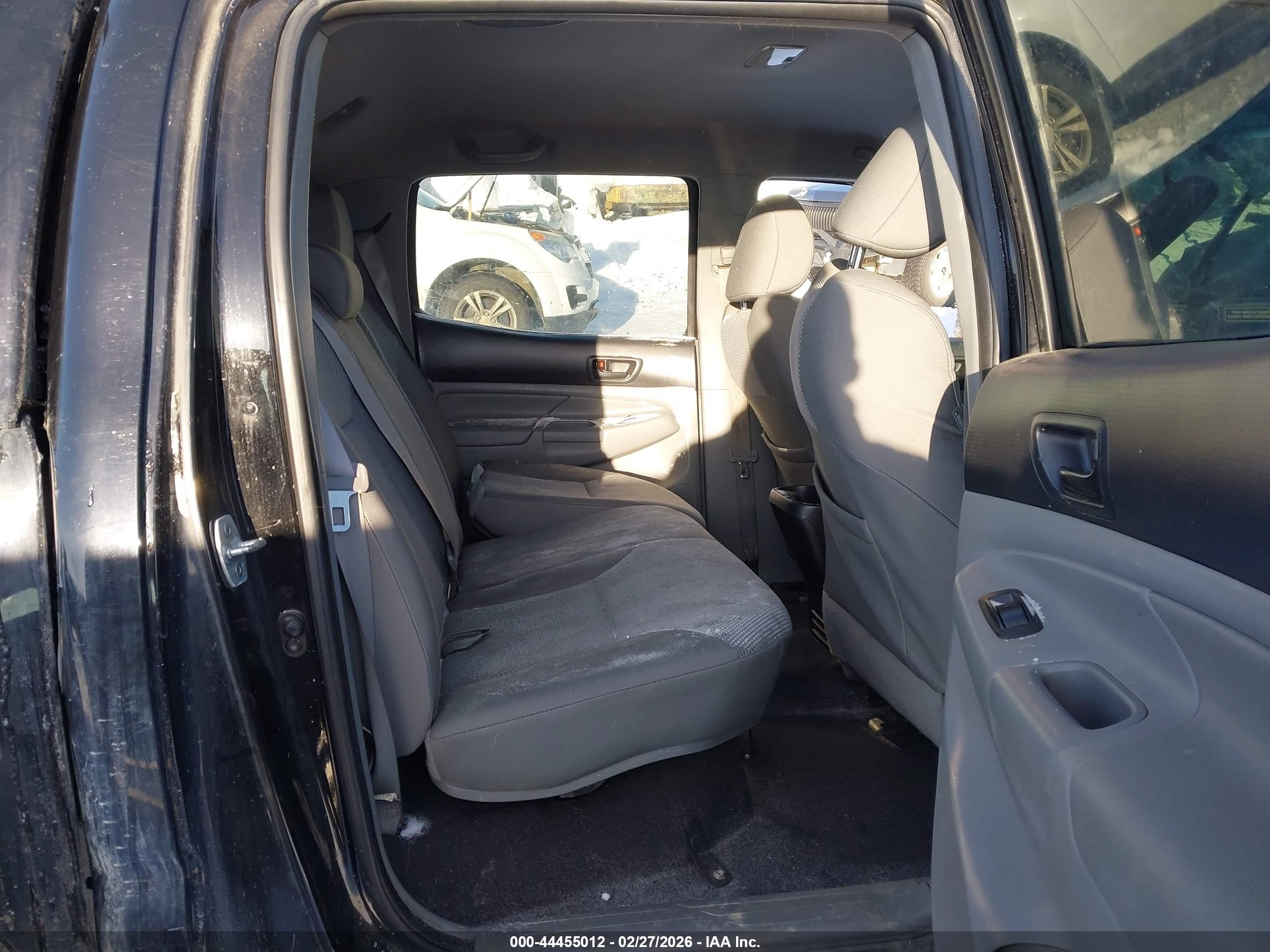 TOYOTA TACOMA image 8