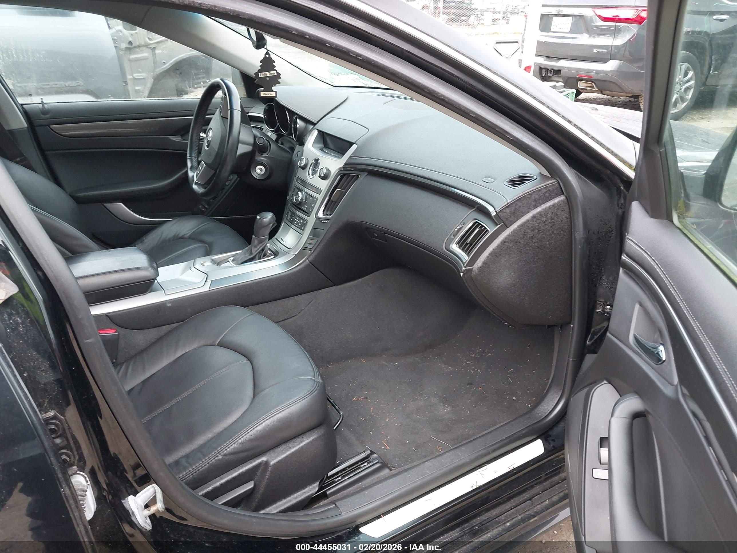 CADILLAC CTS image 5