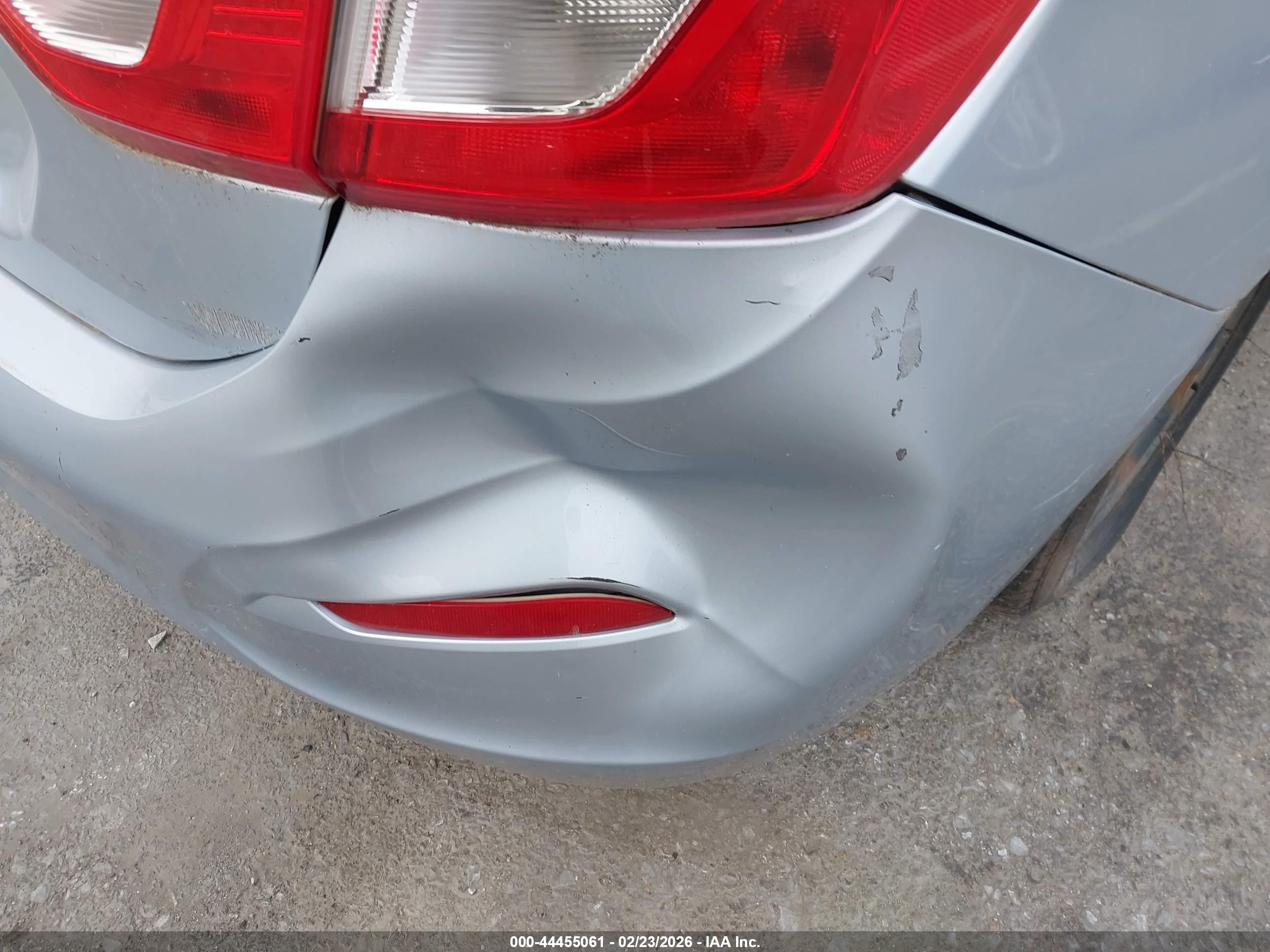 CHEVROLET CRUZE image 6