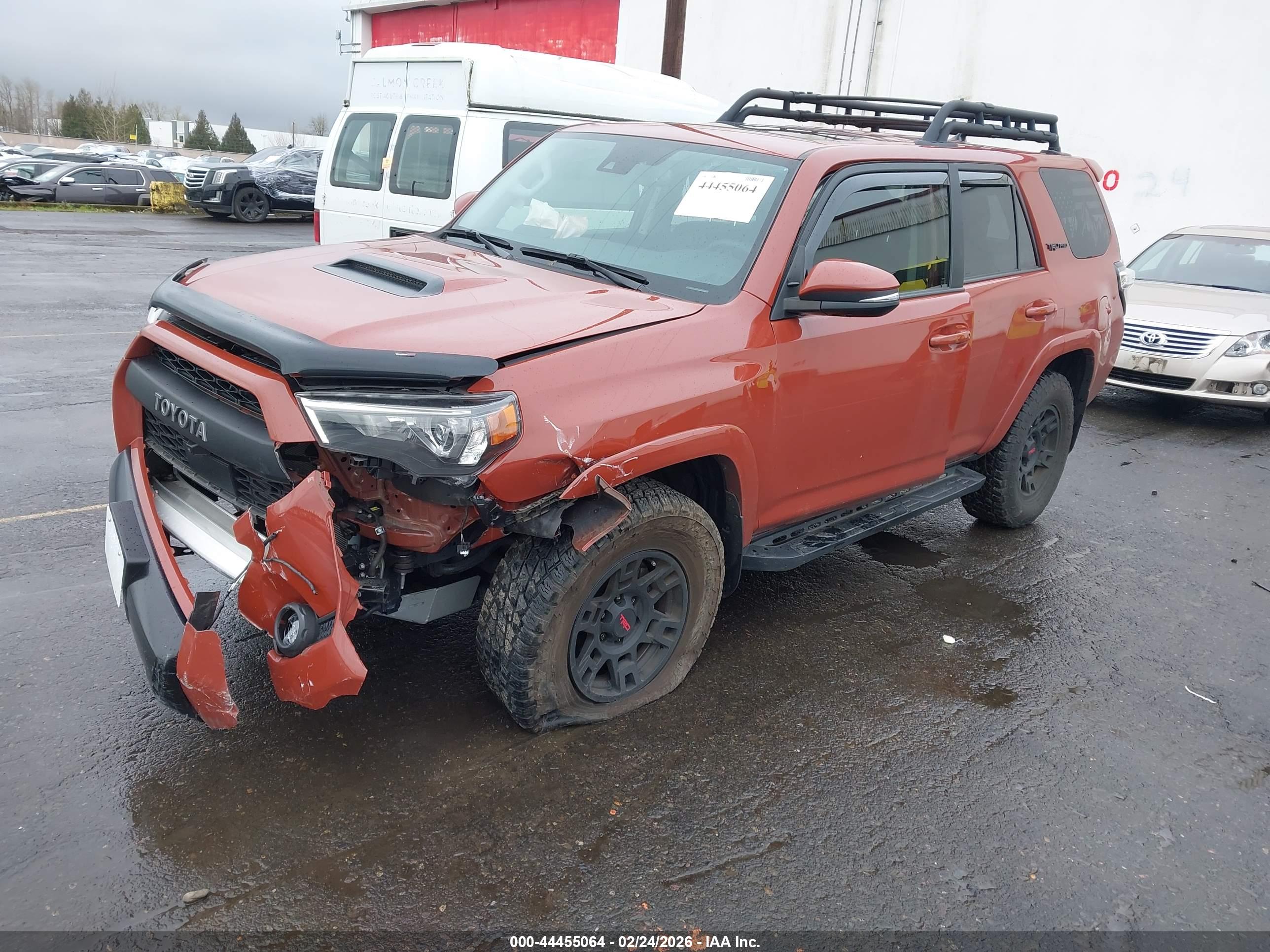 TOYOTA 4RUNNER image 2