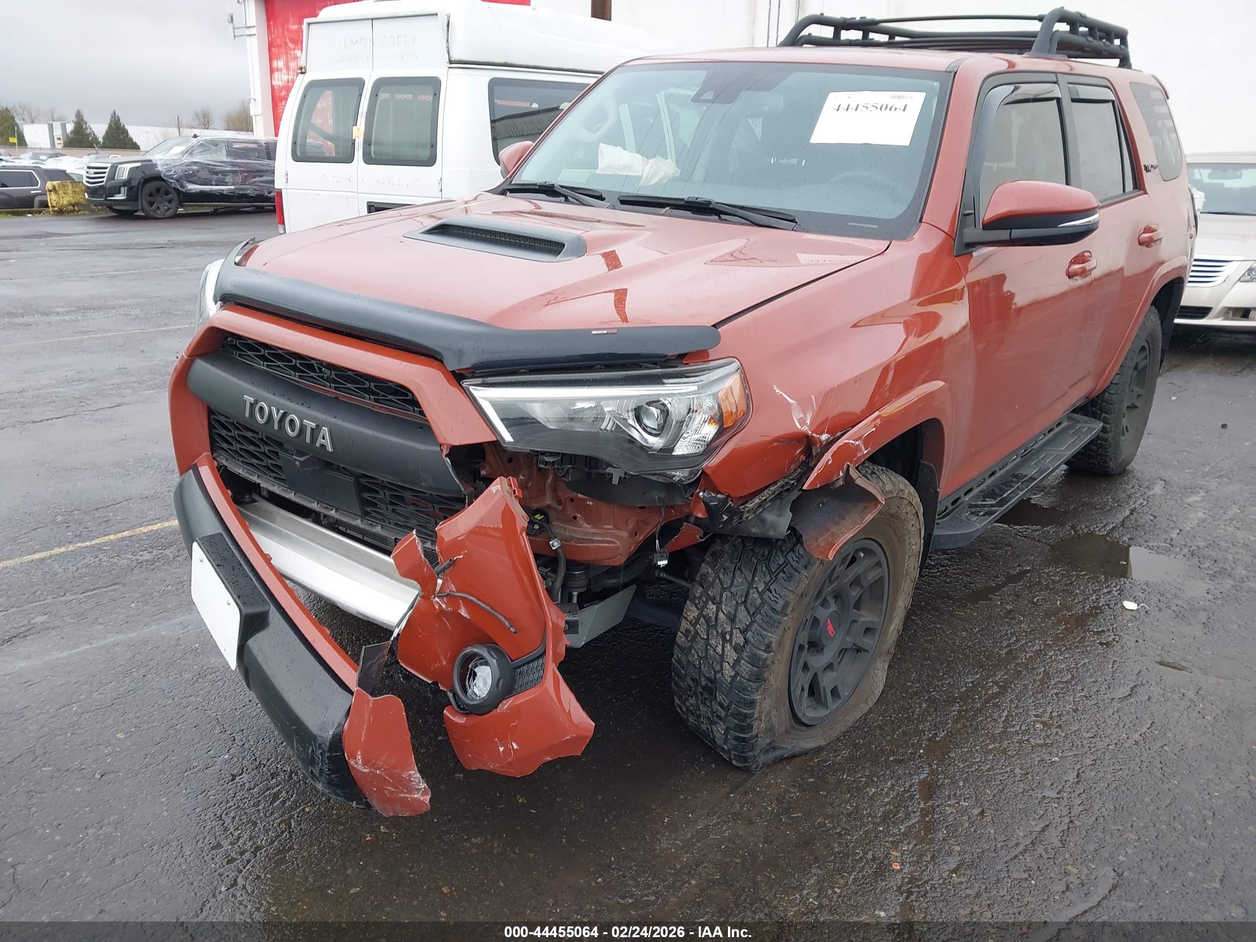 TOYOTA 4RUNNER image 6