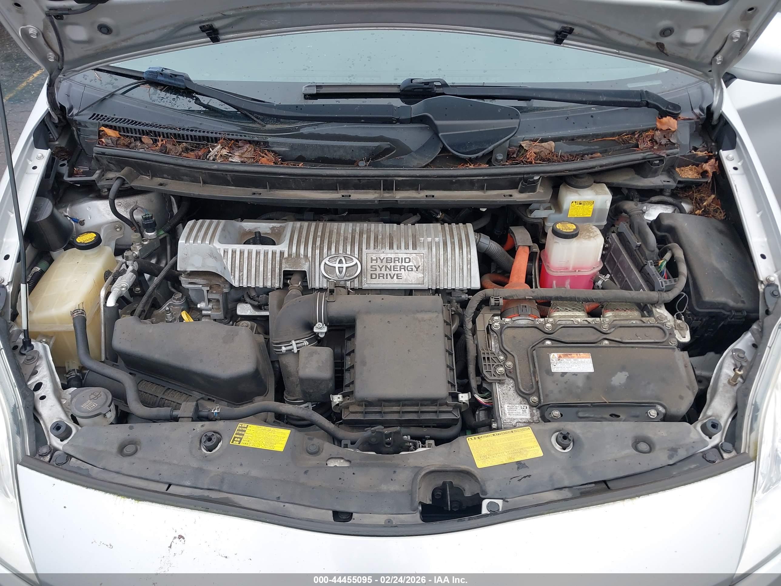 TOYOTA PRIUS image 10