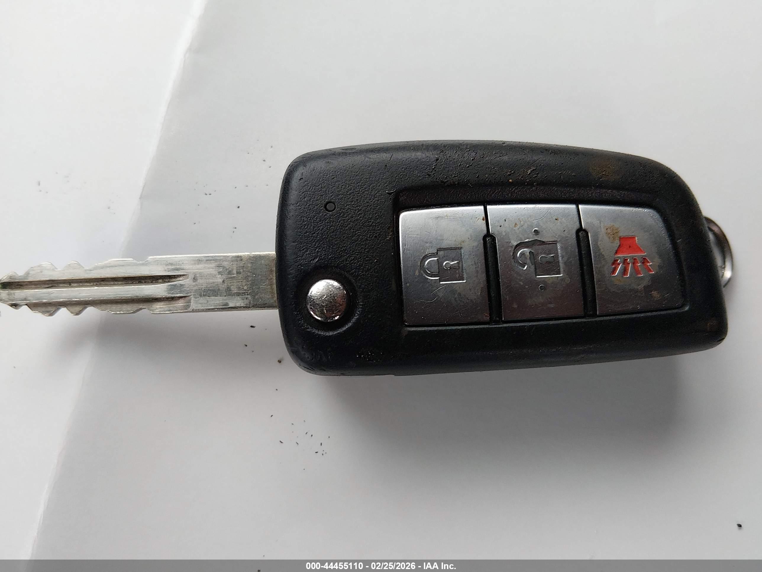 NISSAN ROGUE image 11