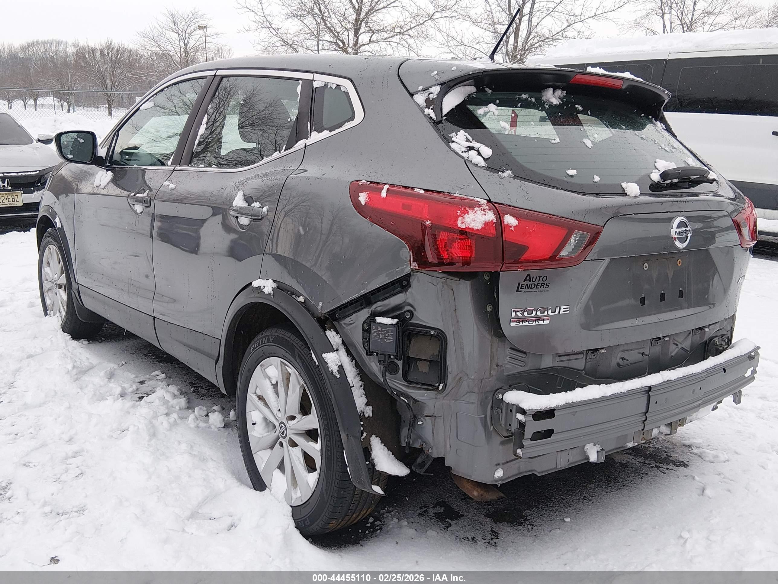 NISSAN ROGUE image 3
