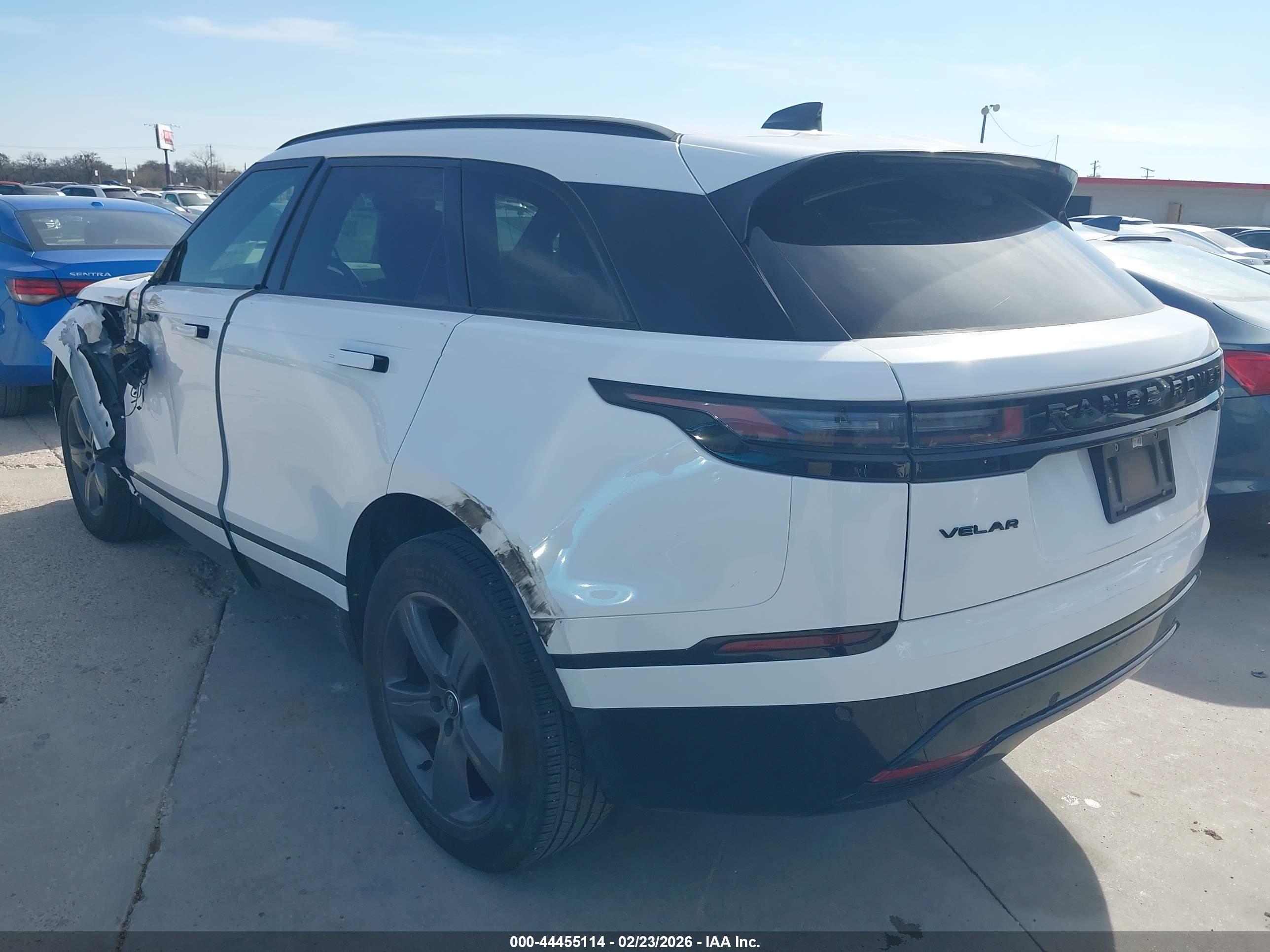 LAND ROVER image 3