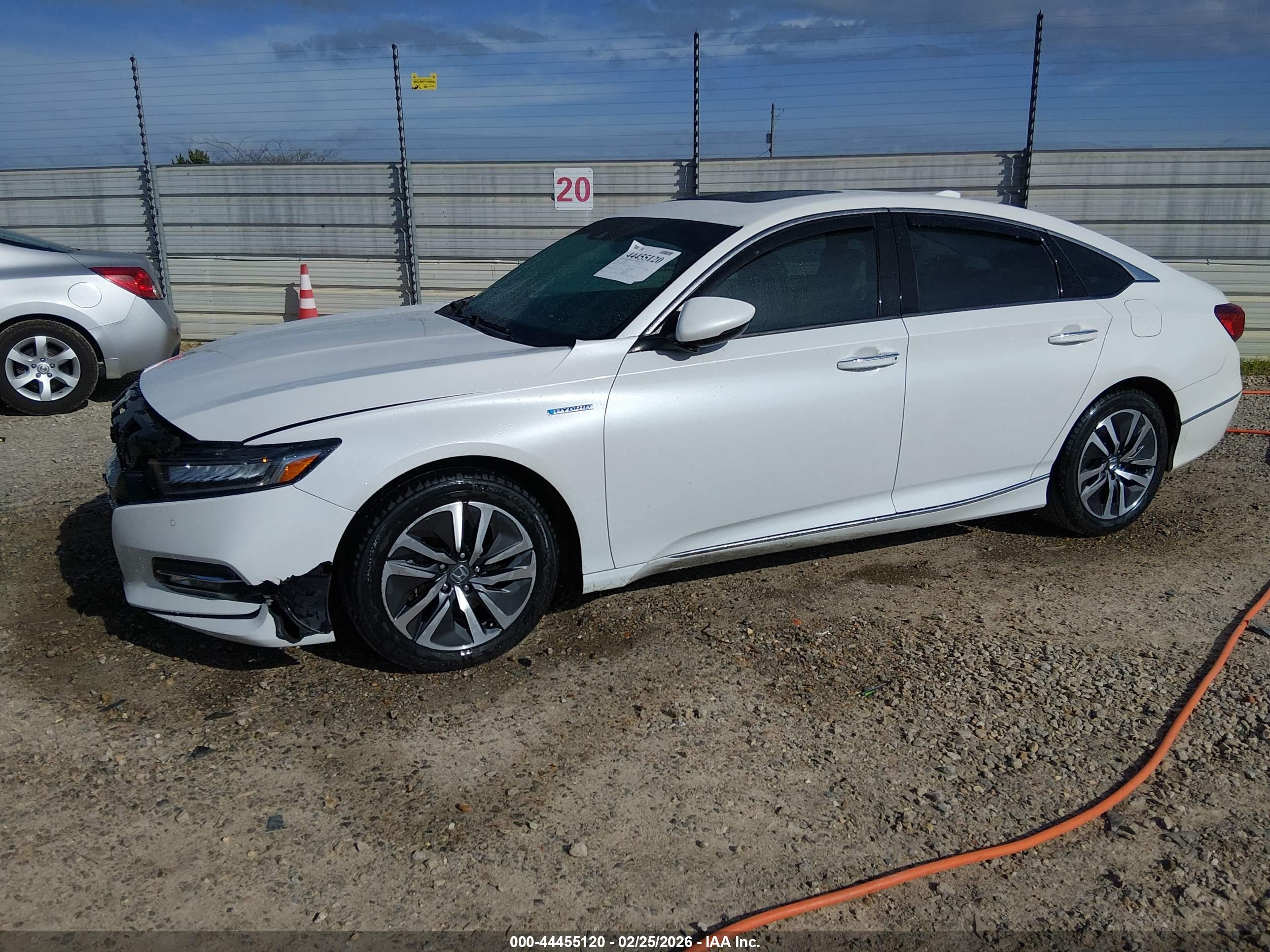 HONDA ACCORD image 2