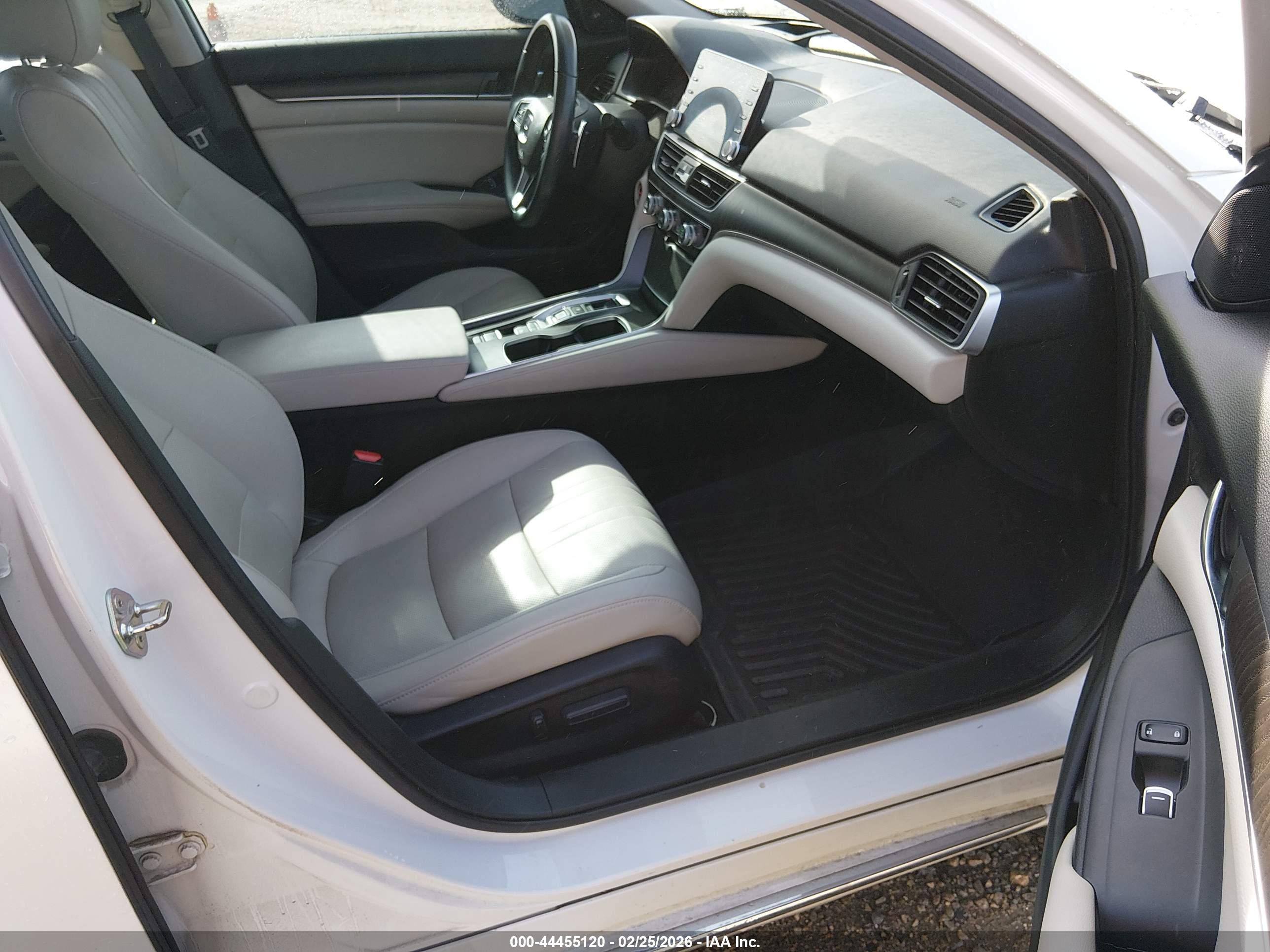 HONDA ACCORD image 5