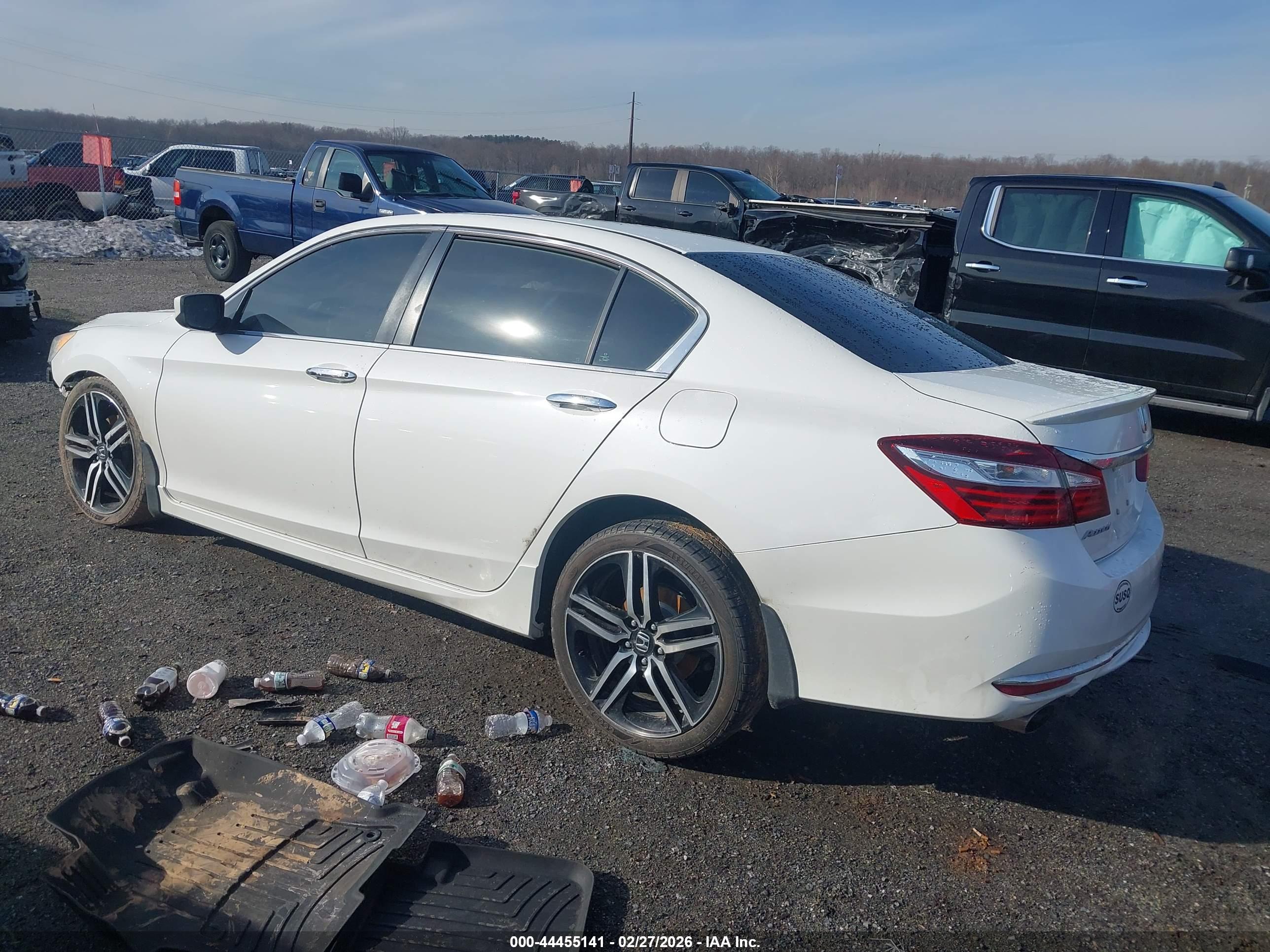 HONDA ACCORD image 3