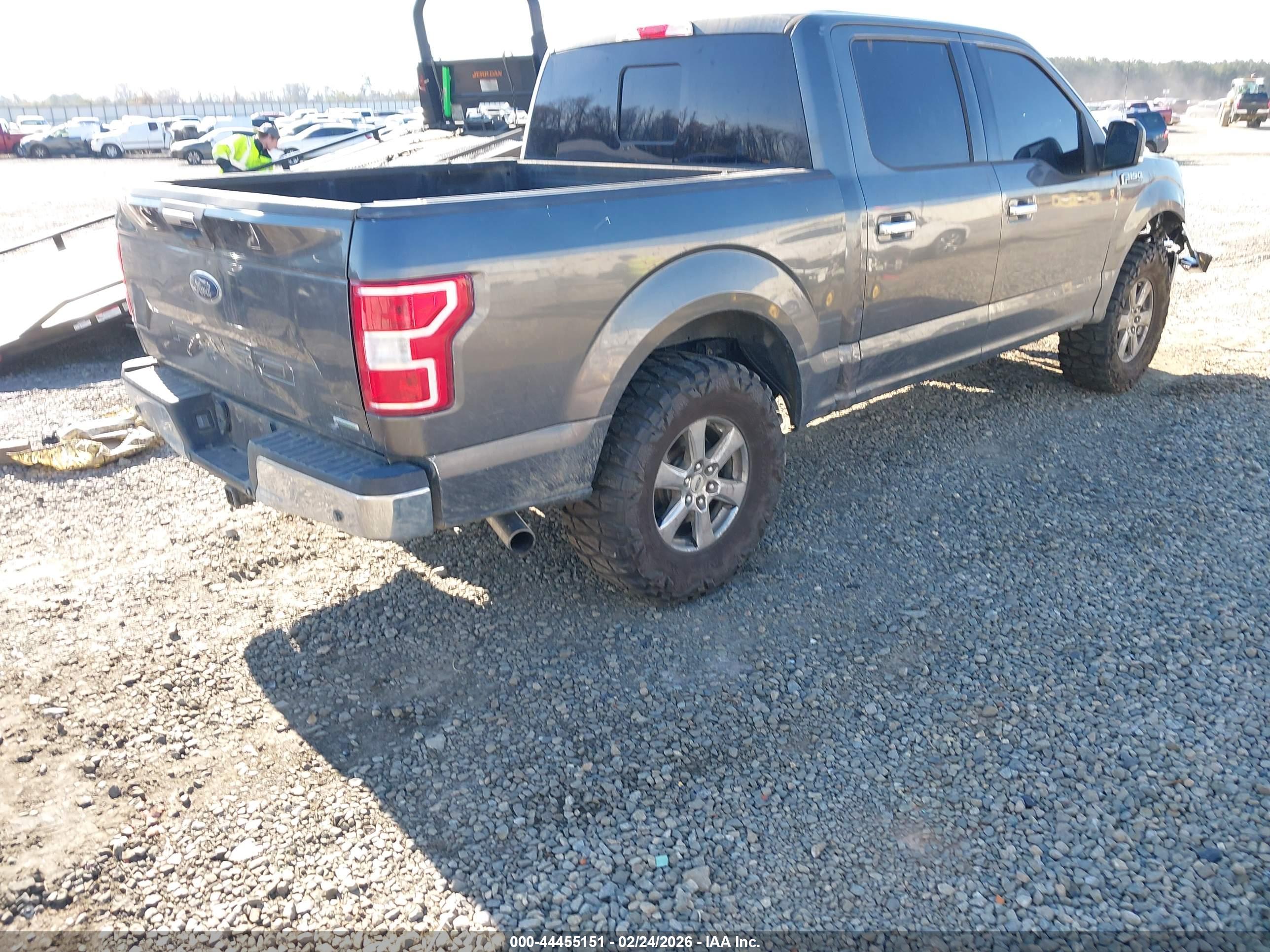 FORD F-150 image 4