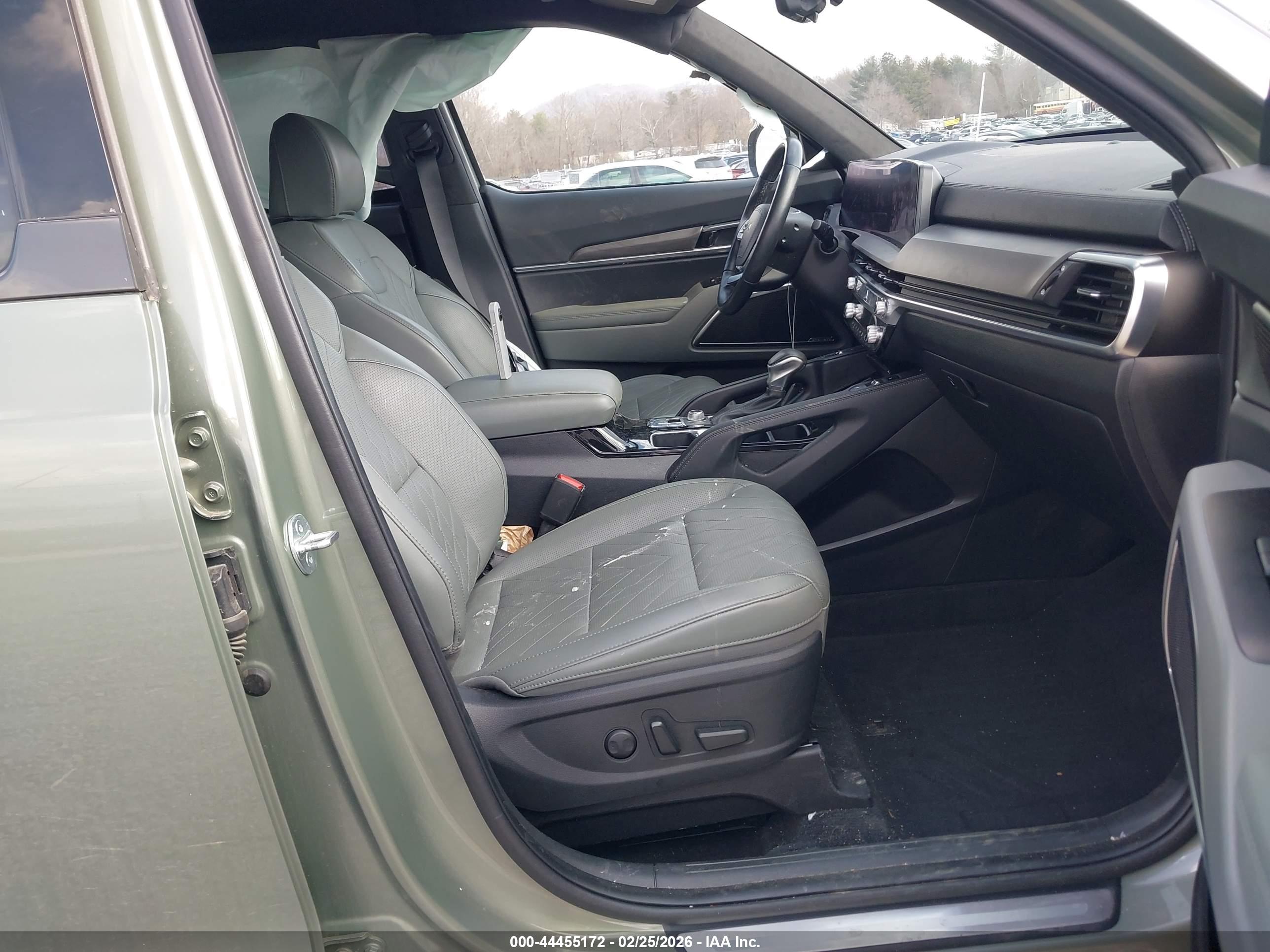 KIA TELLURIDE image 5