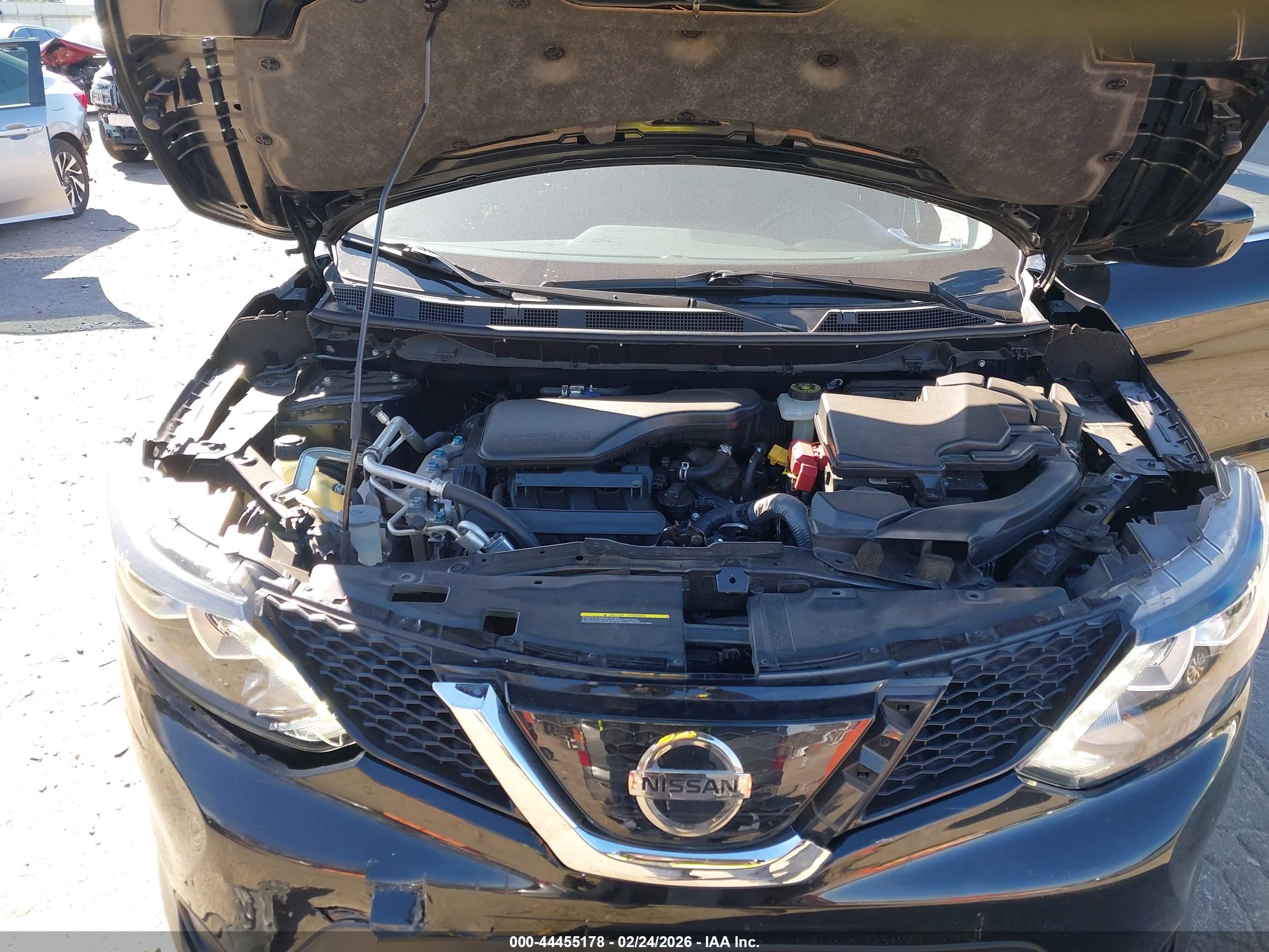 NISSAN ROGUE image 10