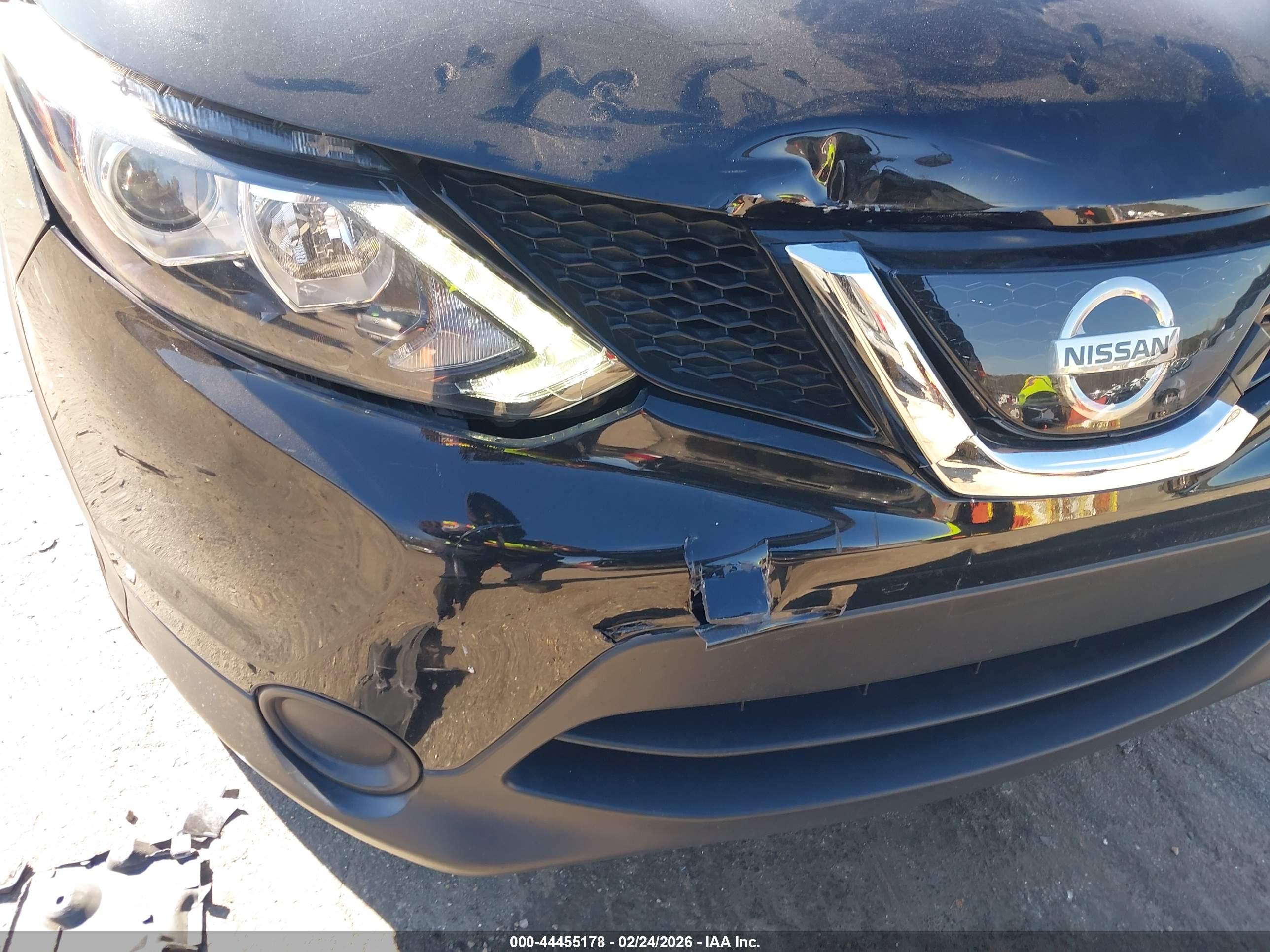 NISSAN ROGUE image 6