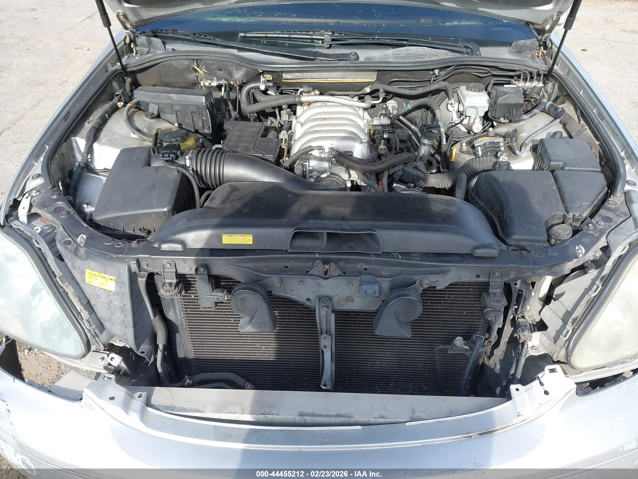 LEXUS LS image 10