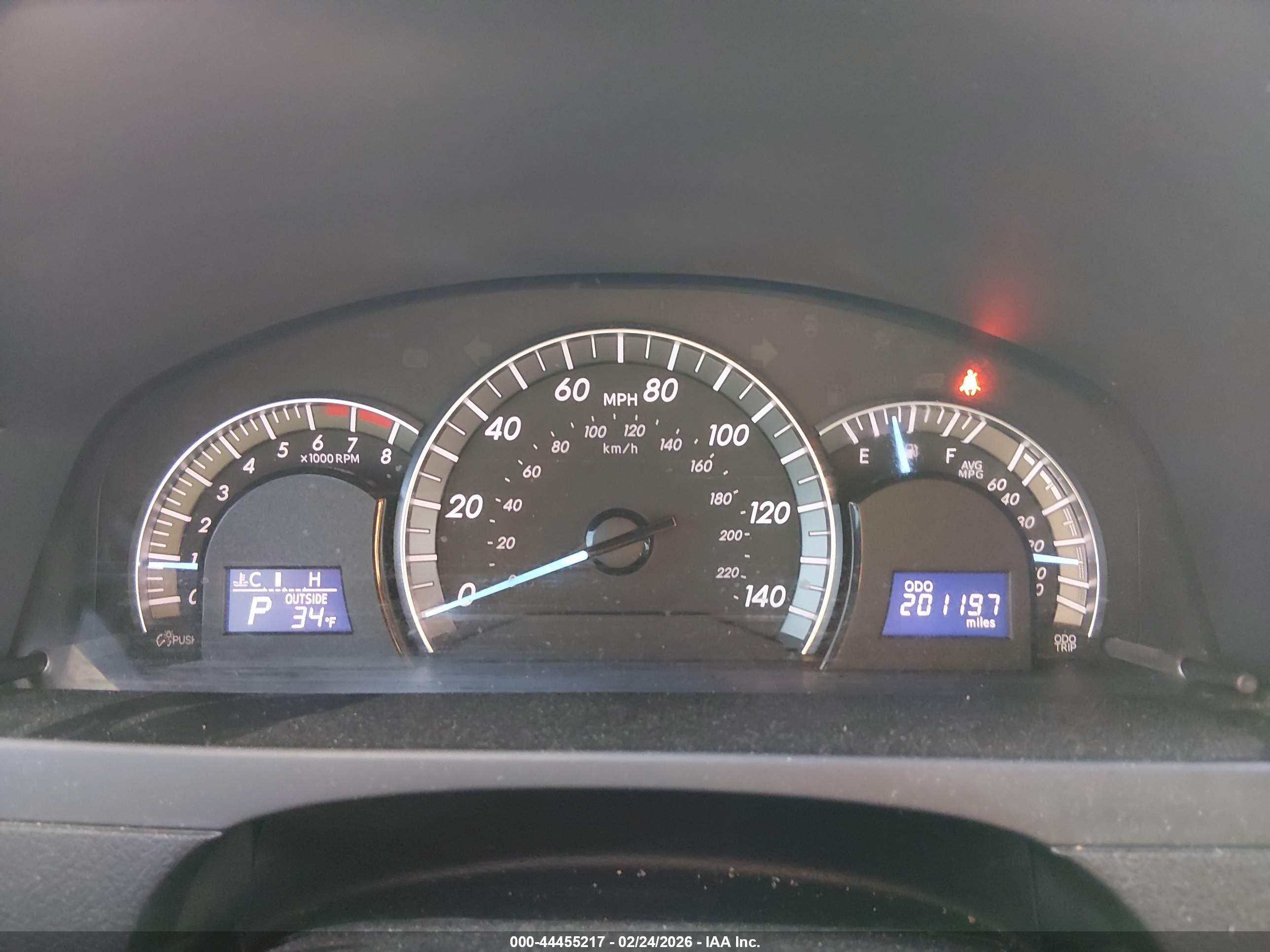 TOYOTA CAMRY image 7
