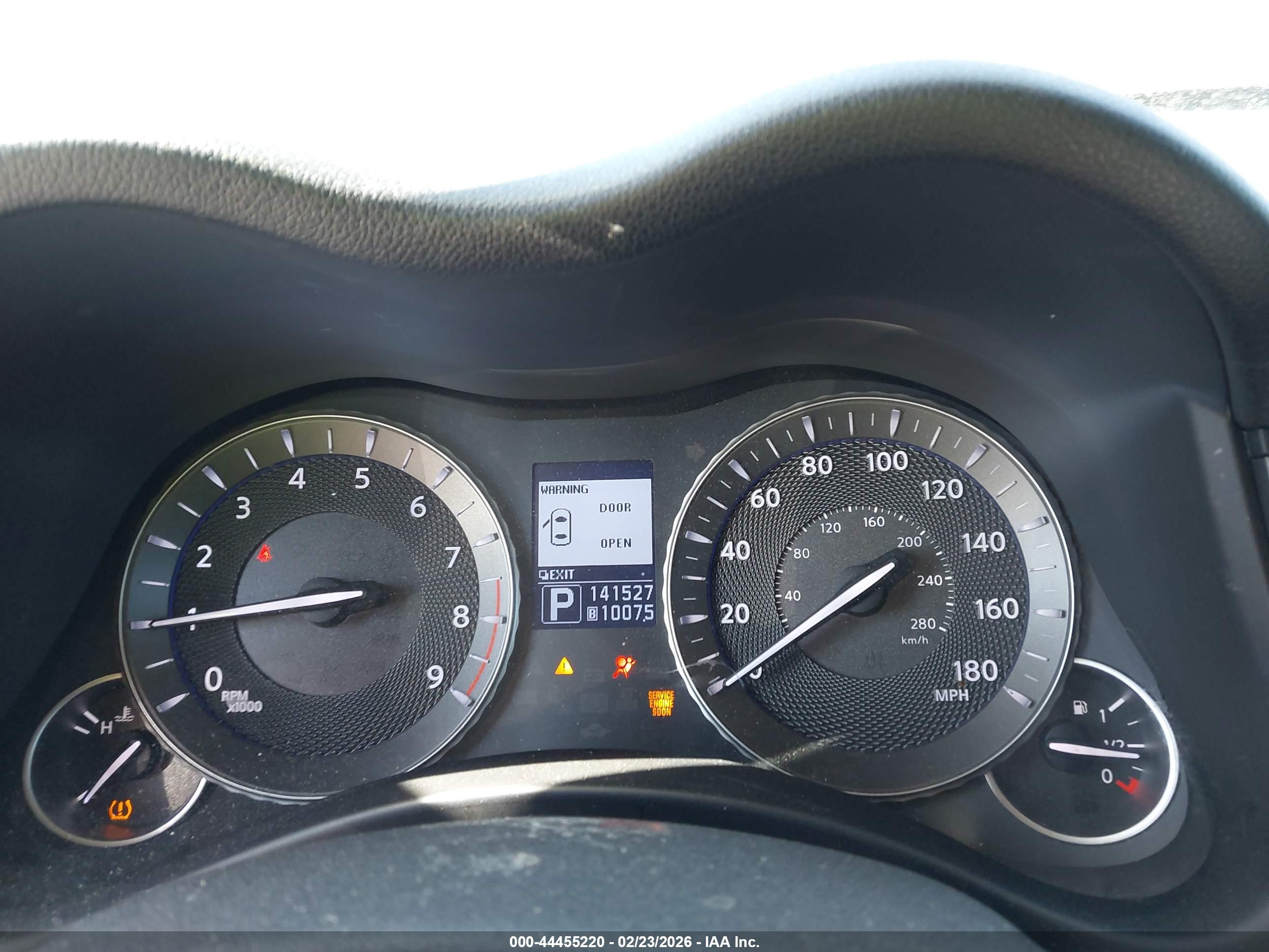 INFINITI M37 image 7