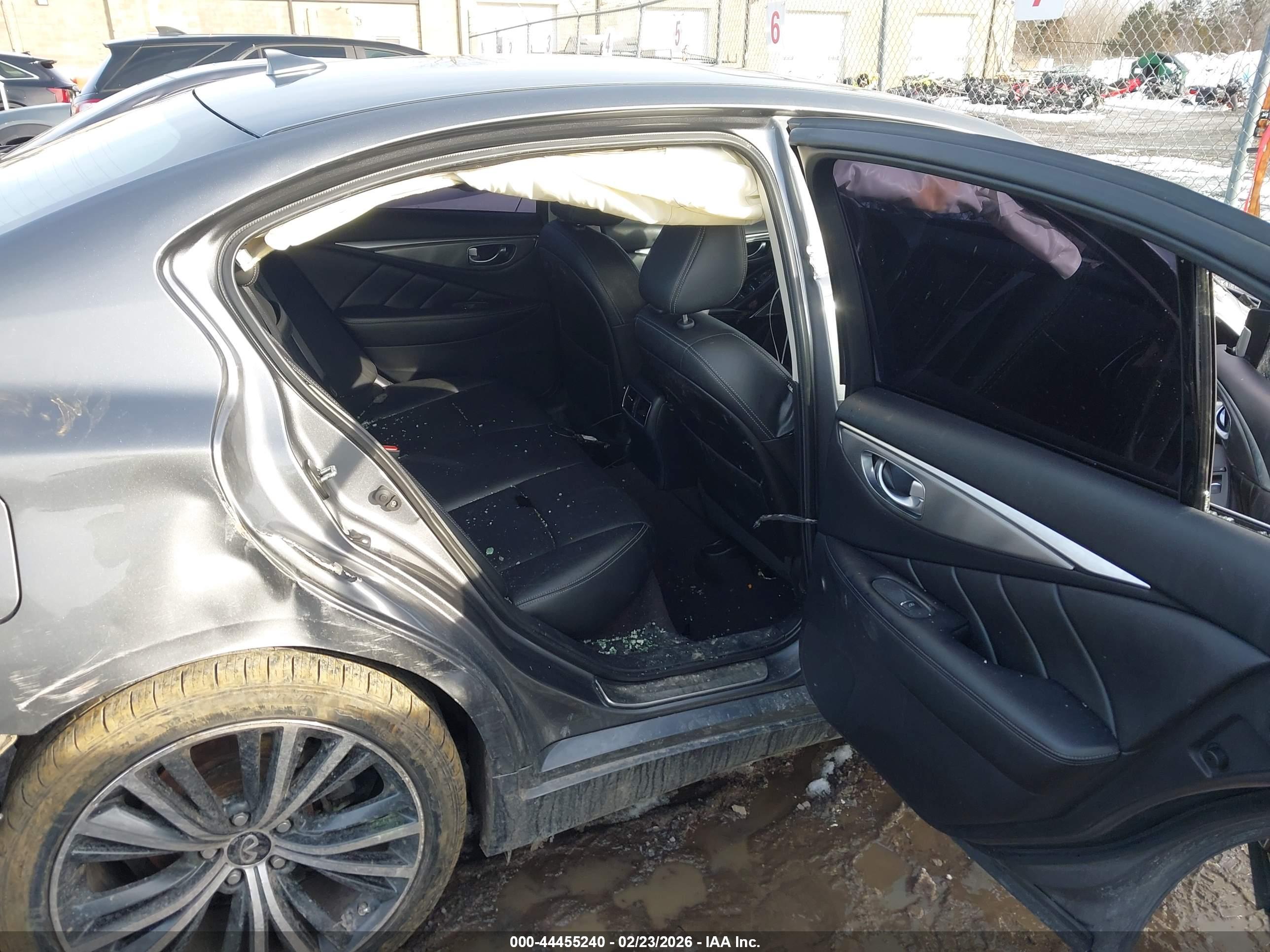INFINITI Q50 image 8