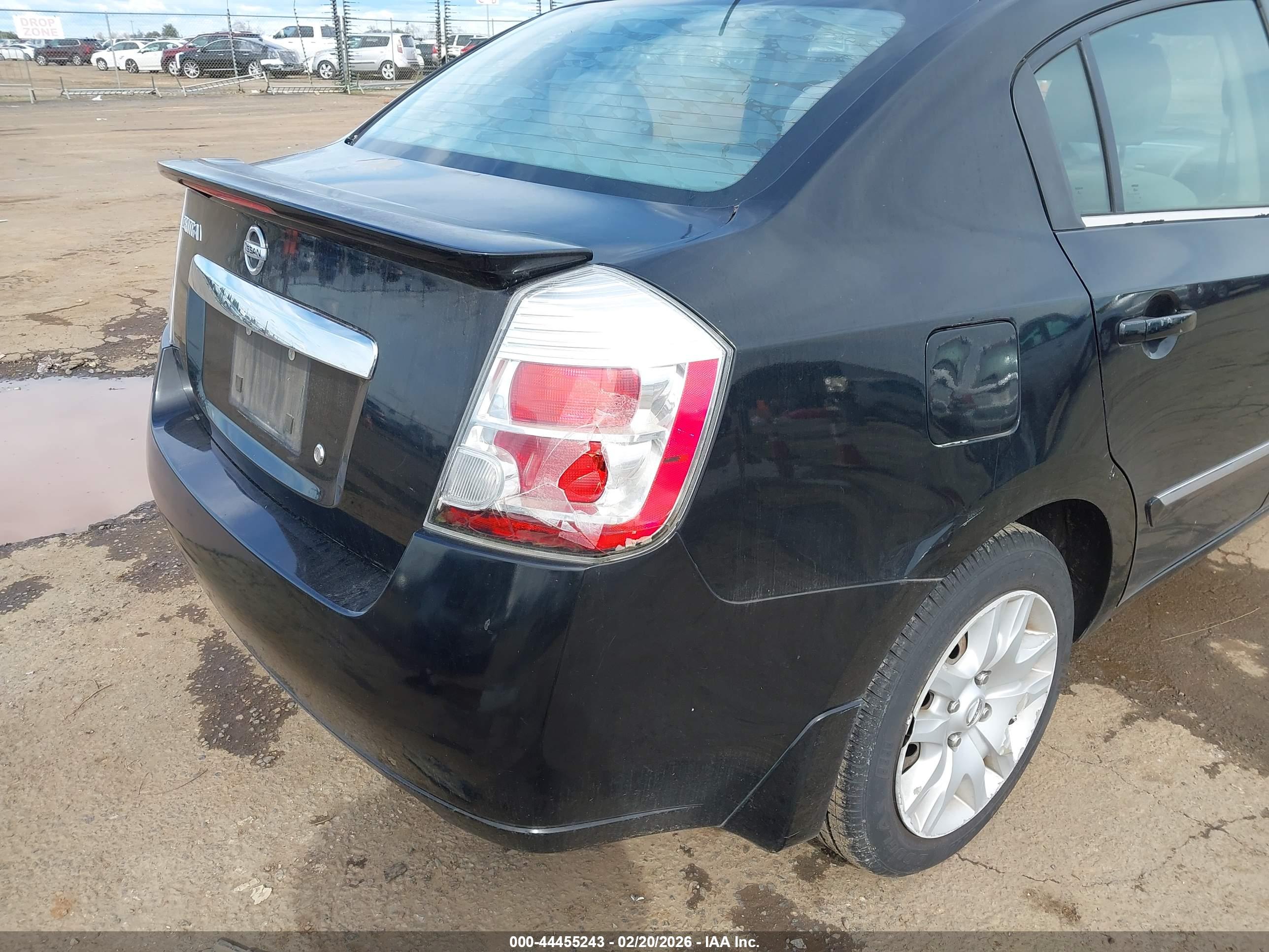 NISSAN SENTRA image 6