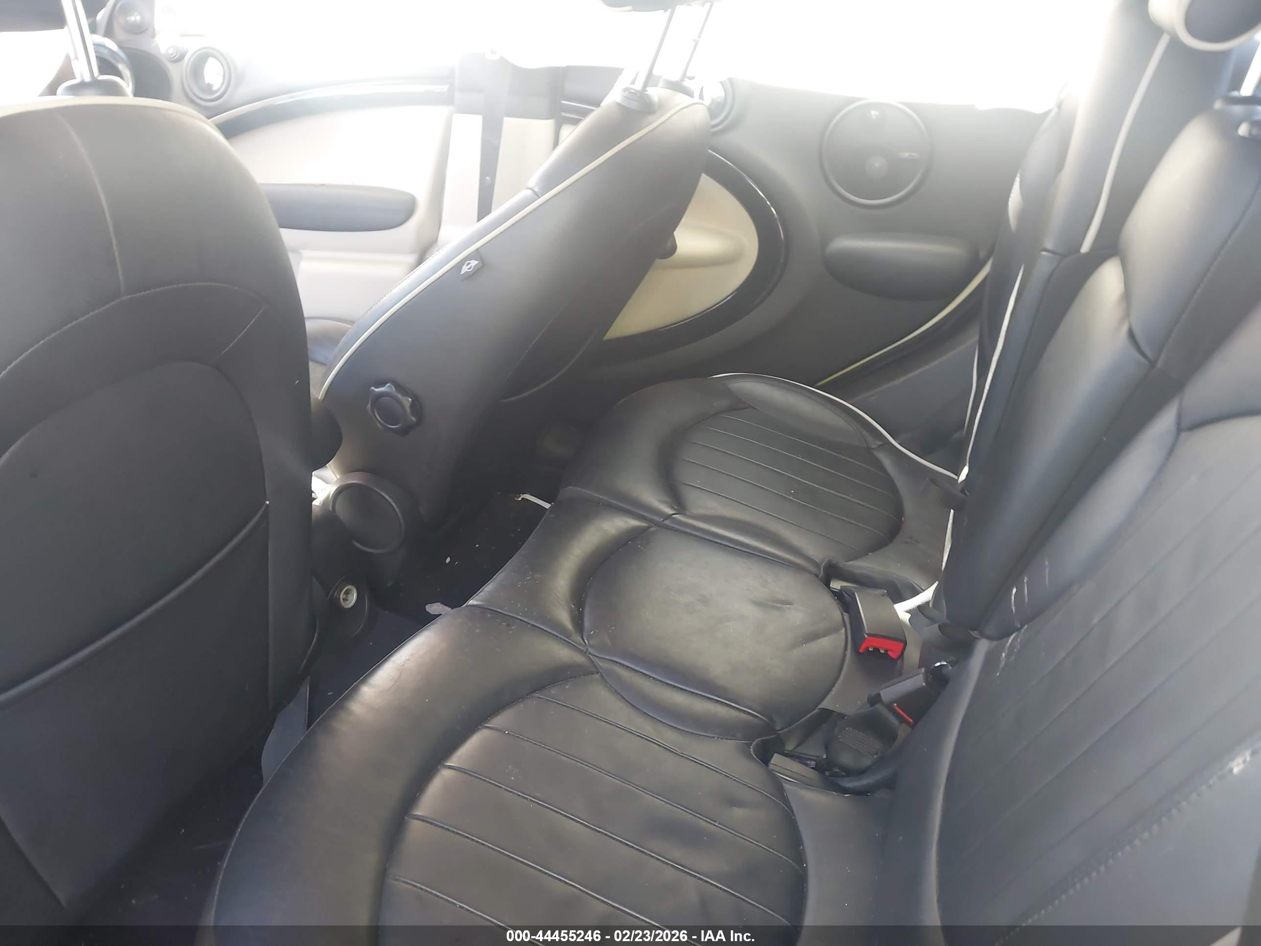 MINI COUNTRYMAN image 8