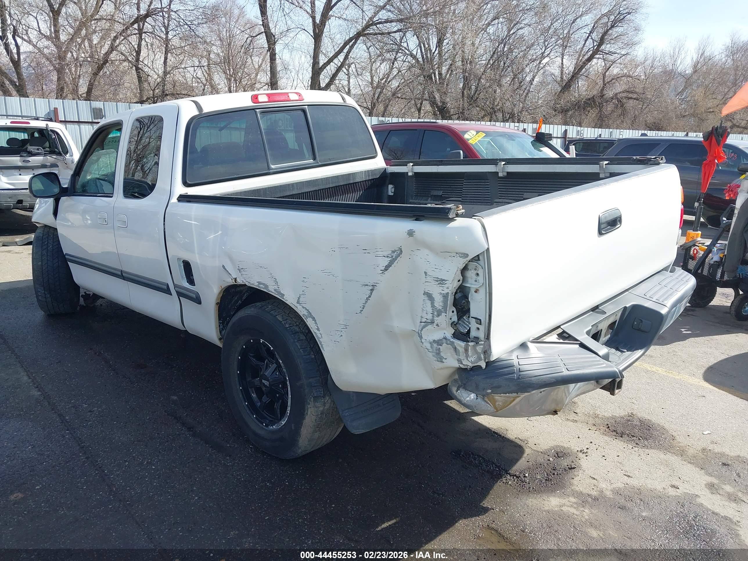 TOYOTA TUNDRA image 3