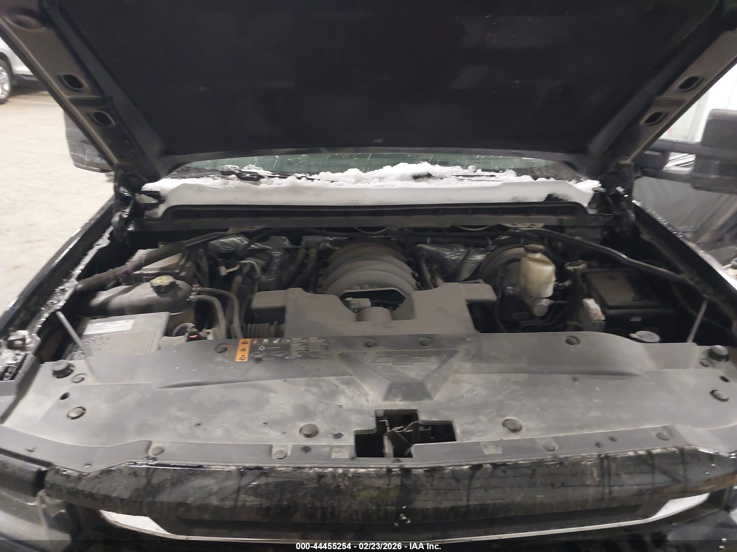 CHEVROLET SILVERADO image 10