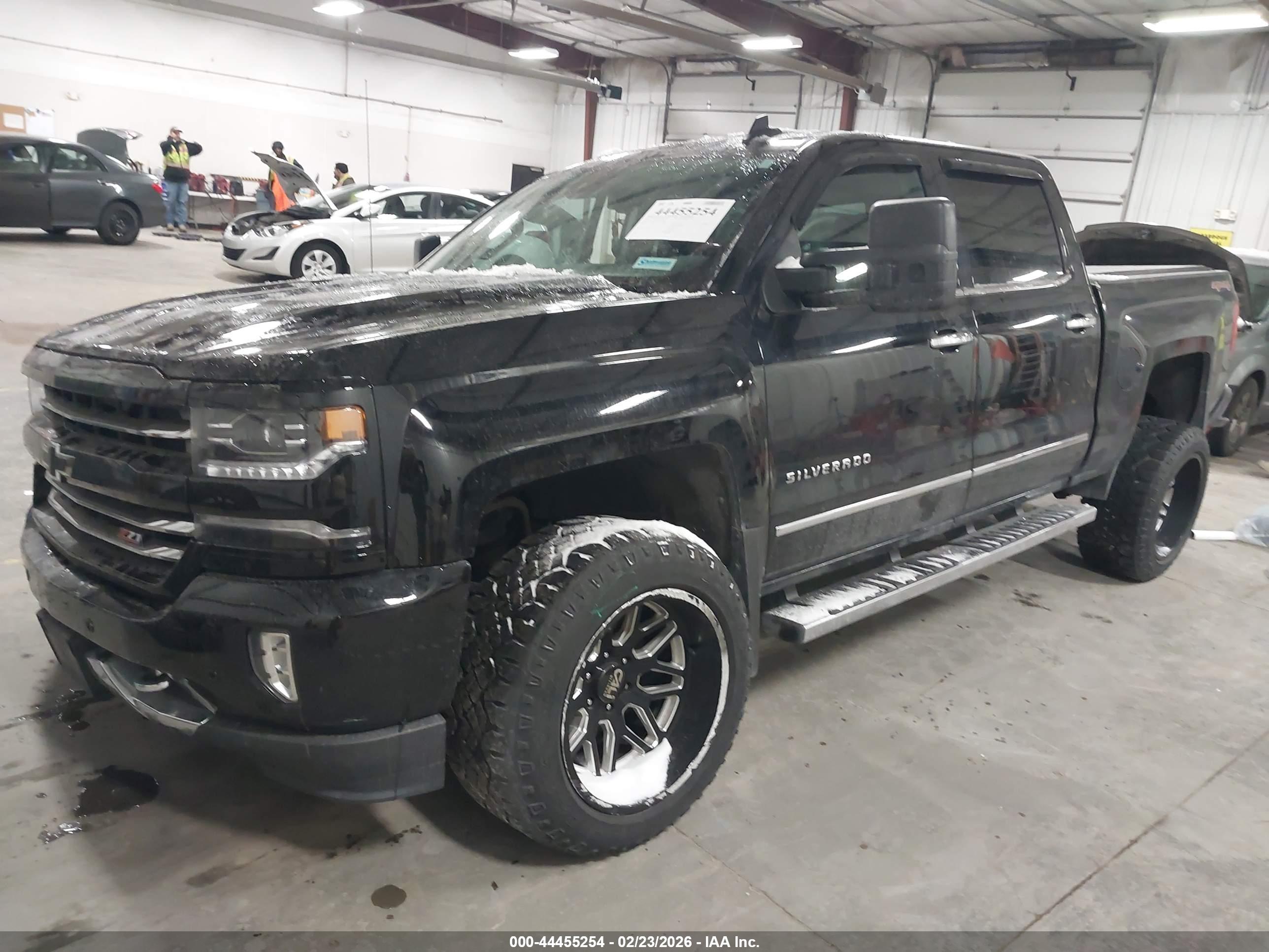 CHEVROLET SILVERADO image 2