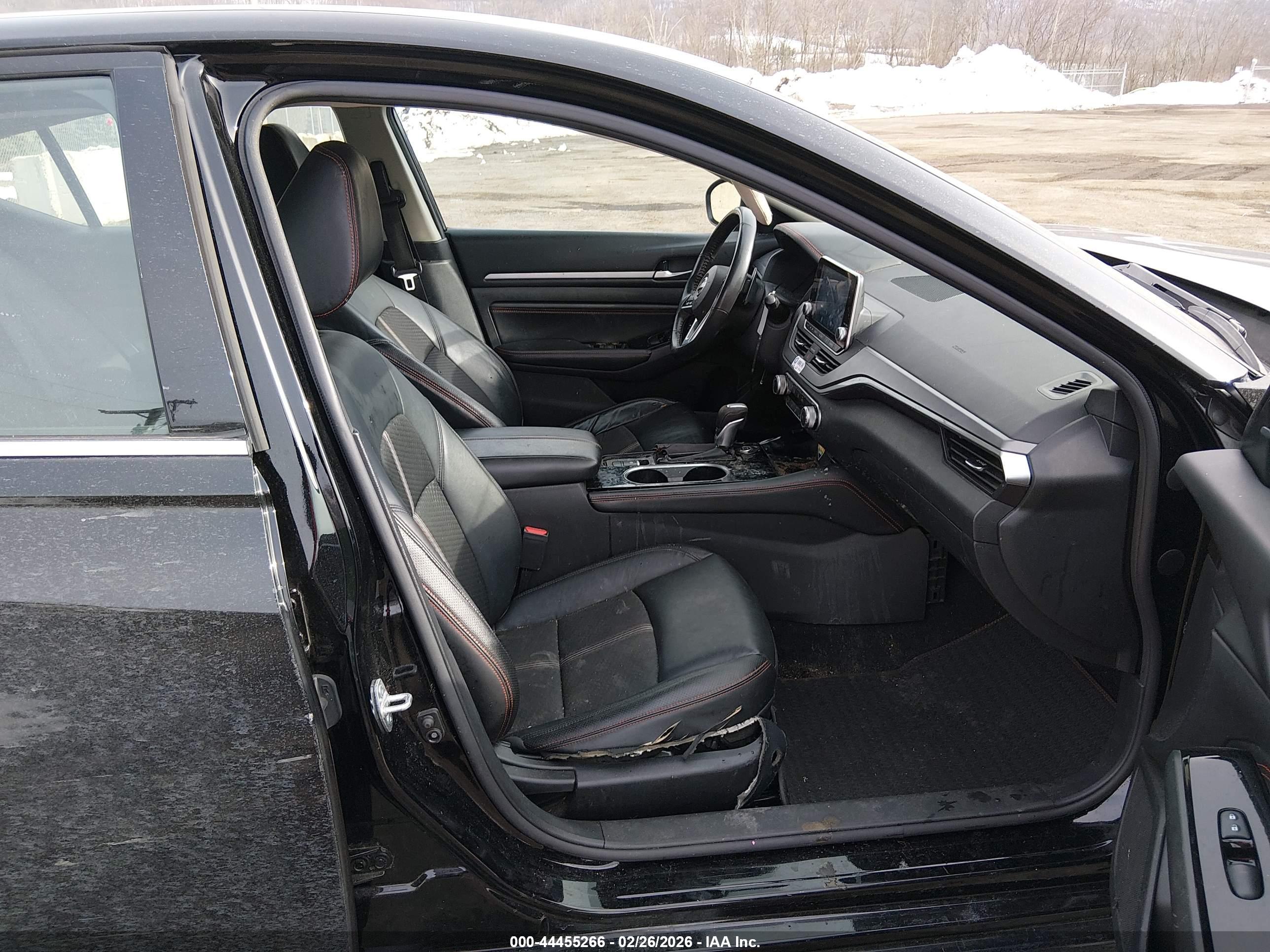 NISSAN ALTIMA image 5