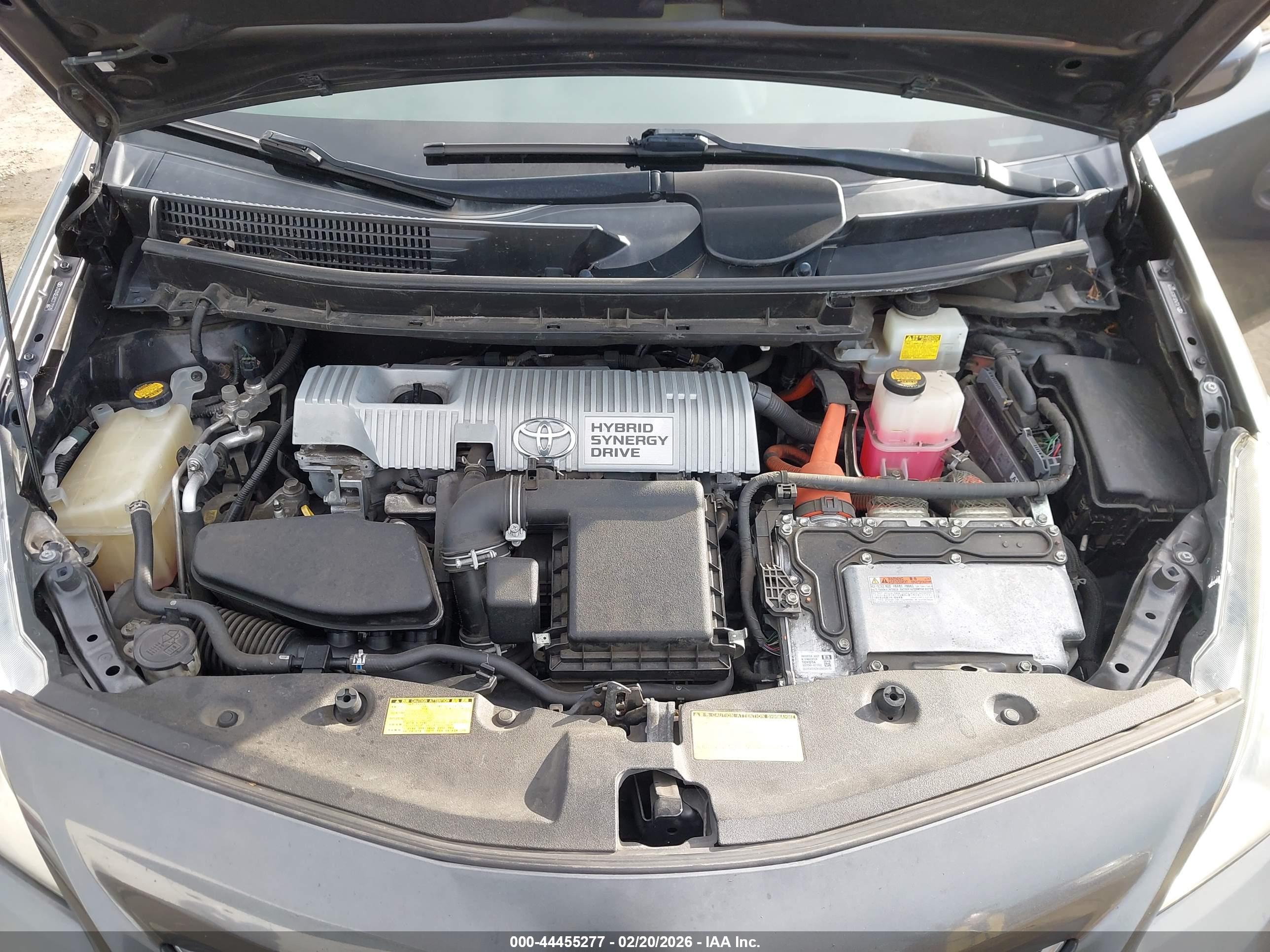 TOYOTA PRIUS image 10