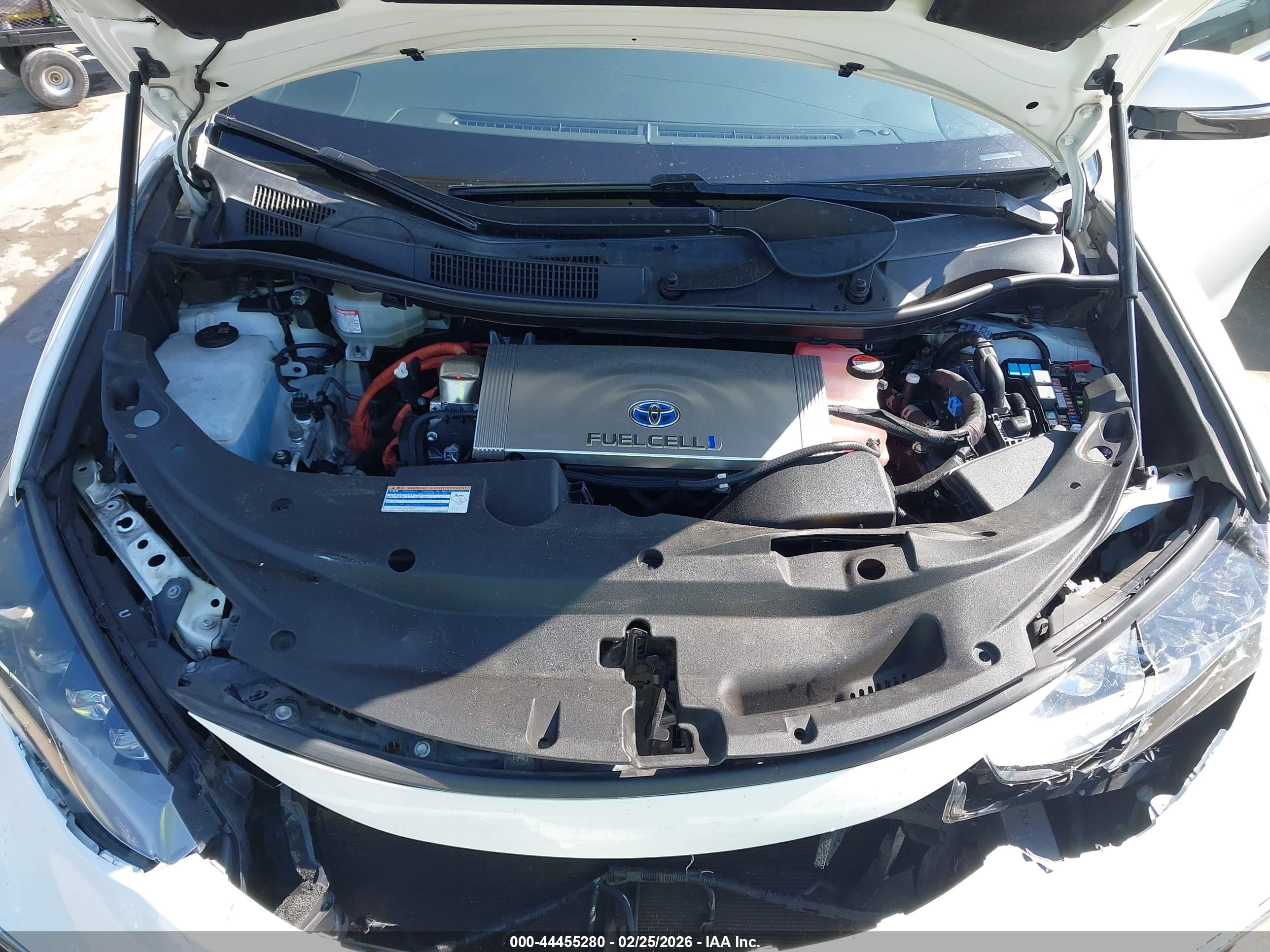 TOYOTA MIRAI image 10