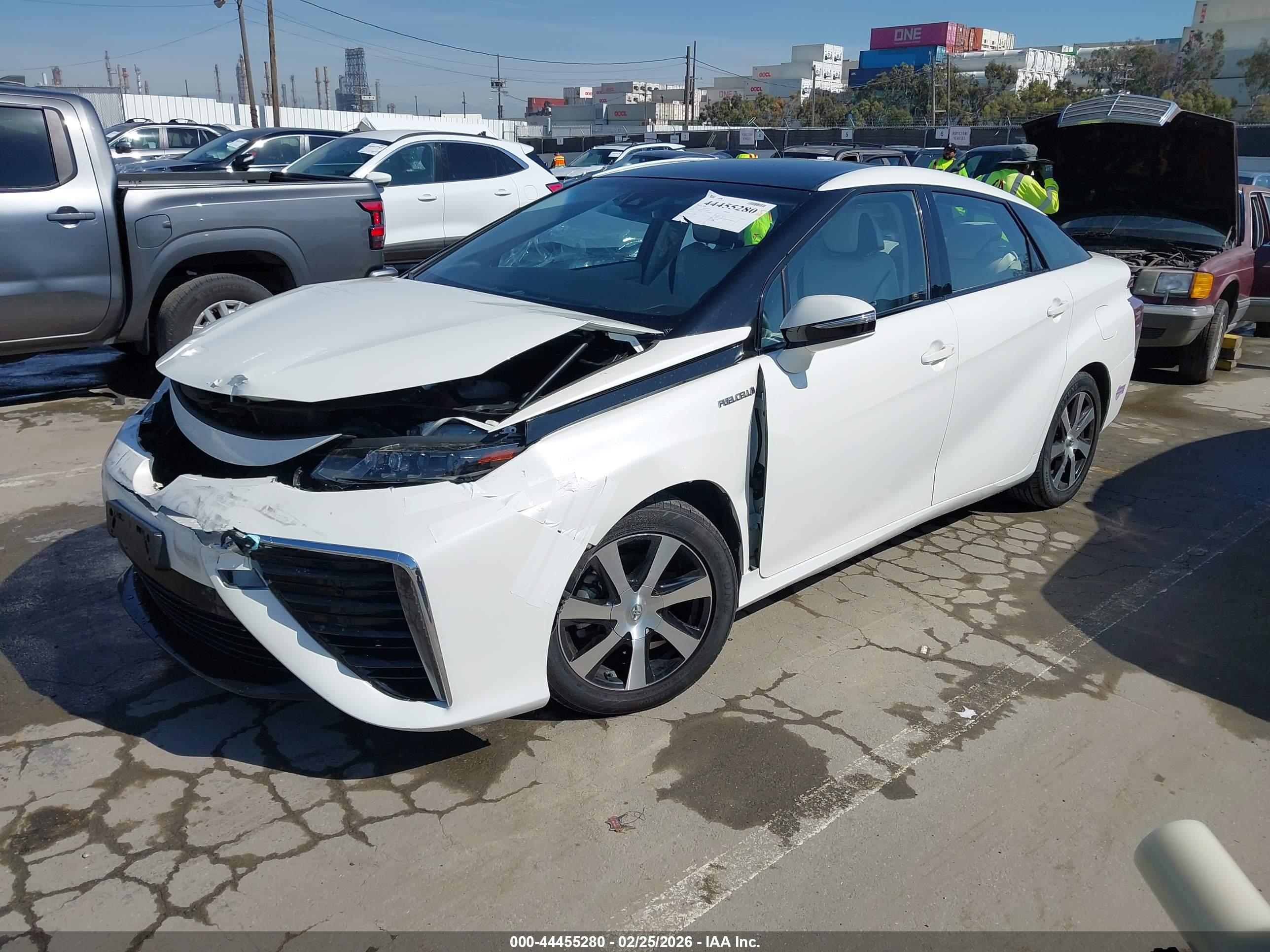 TOYOTA MIRAI image 2