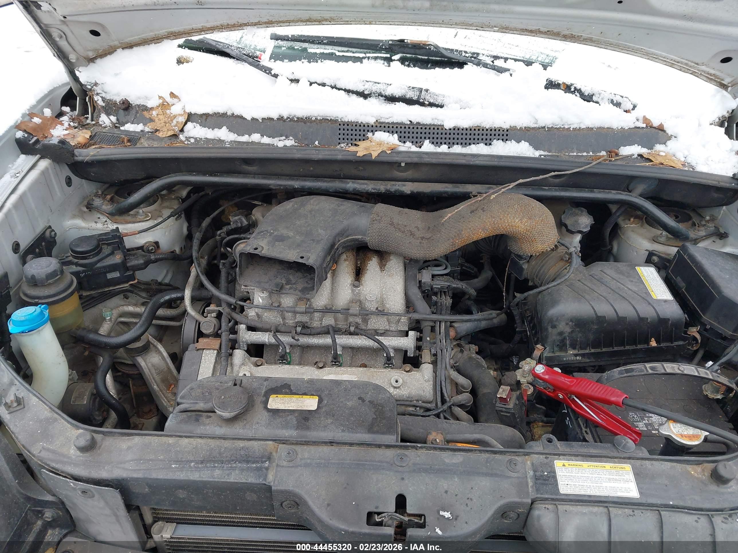 HYUNDAI TUCSON image 10