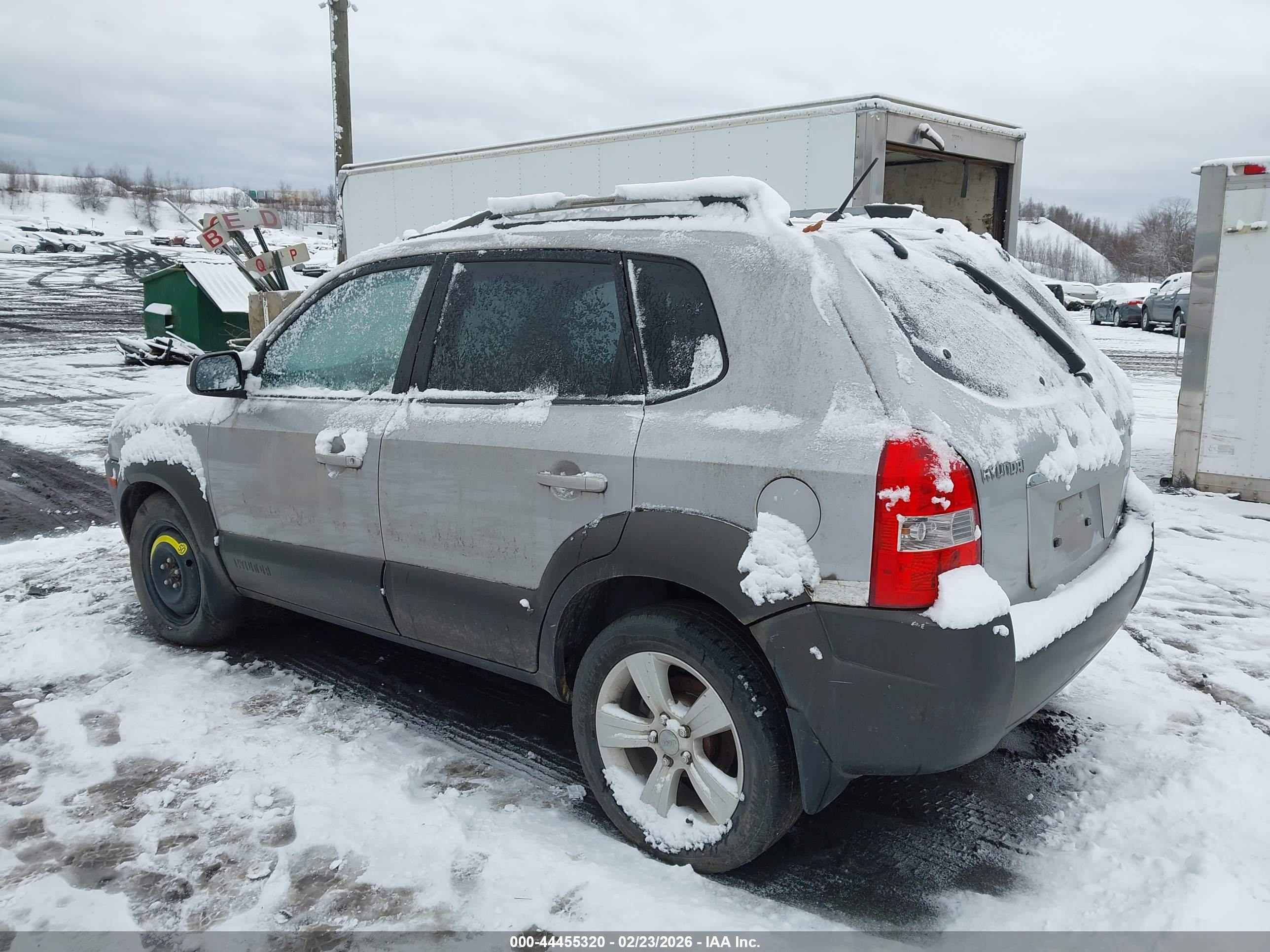 HYUNDAI TUCSON image 3
