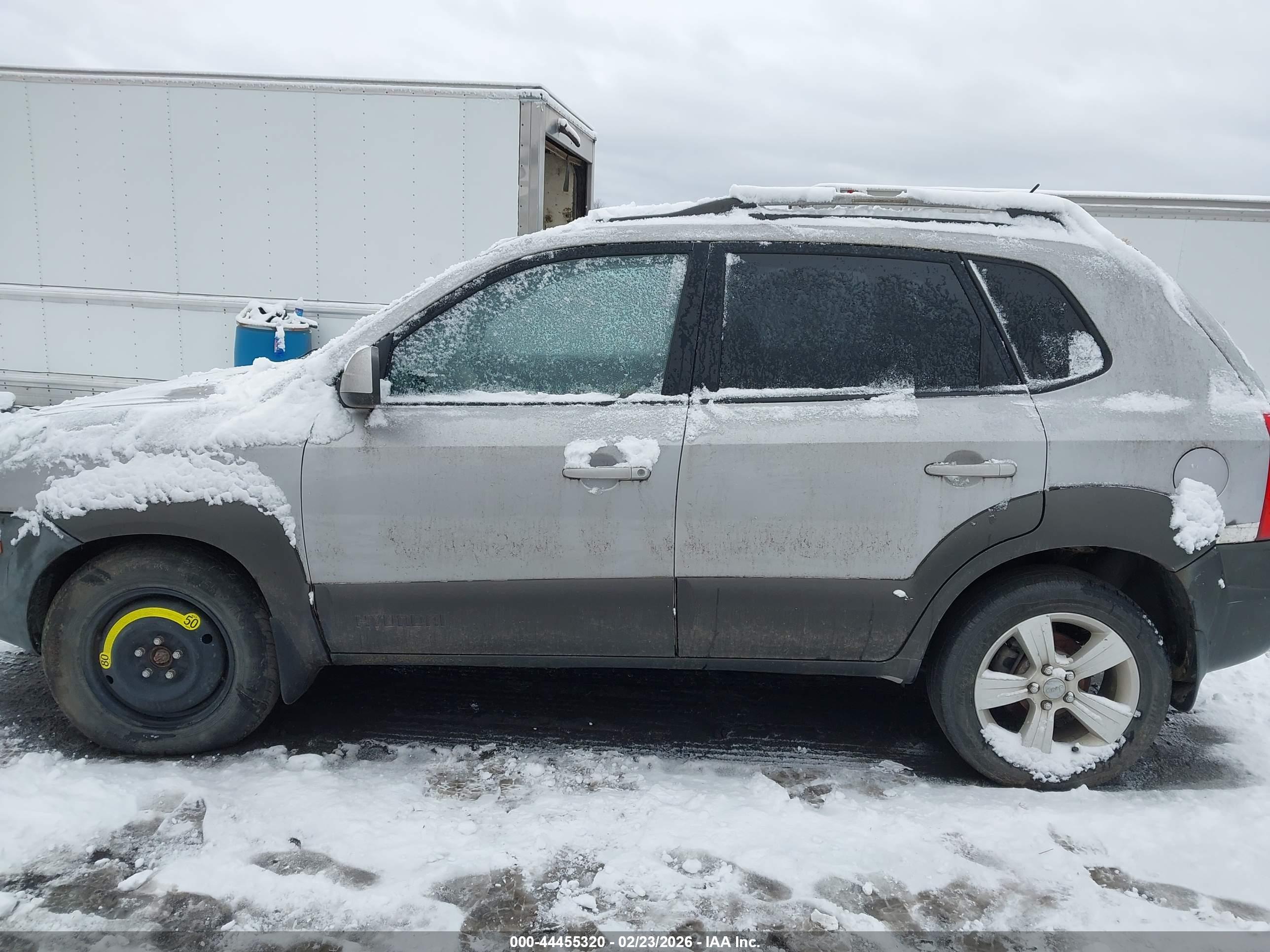 HYUNDAI TUCSON image 6