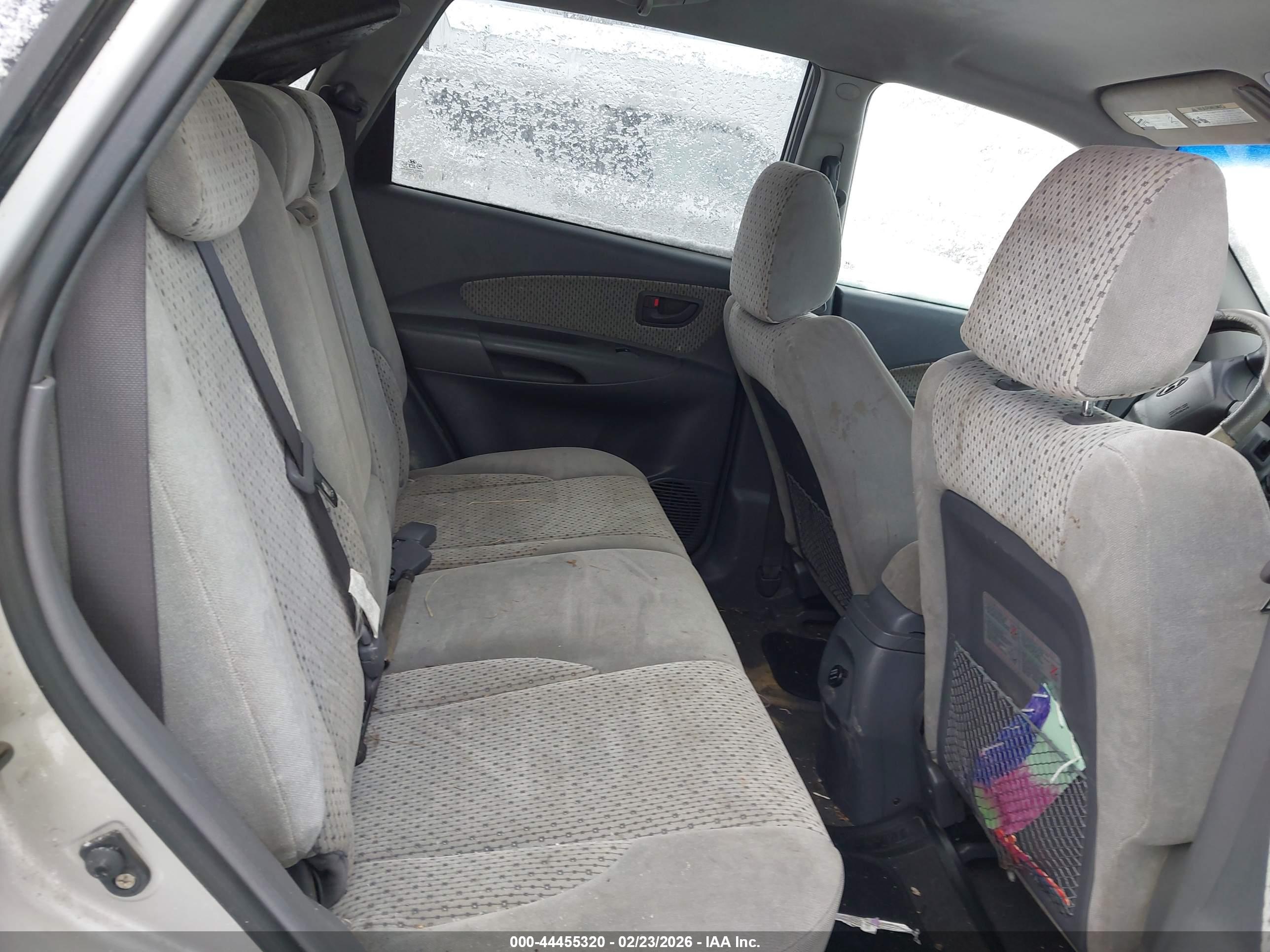 HYUNDAI TUCSON image 8