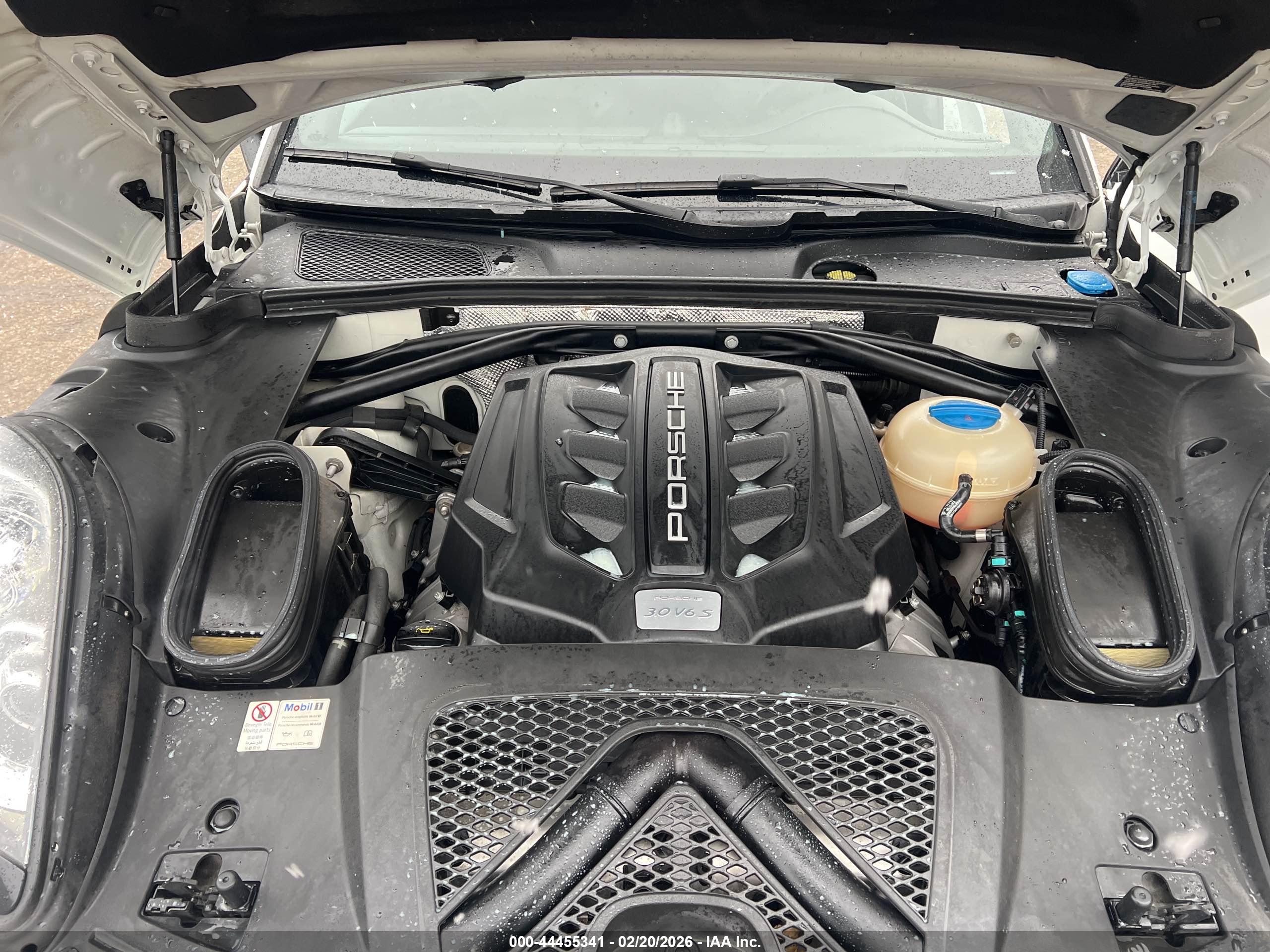 PORSCHE MACAN image 10